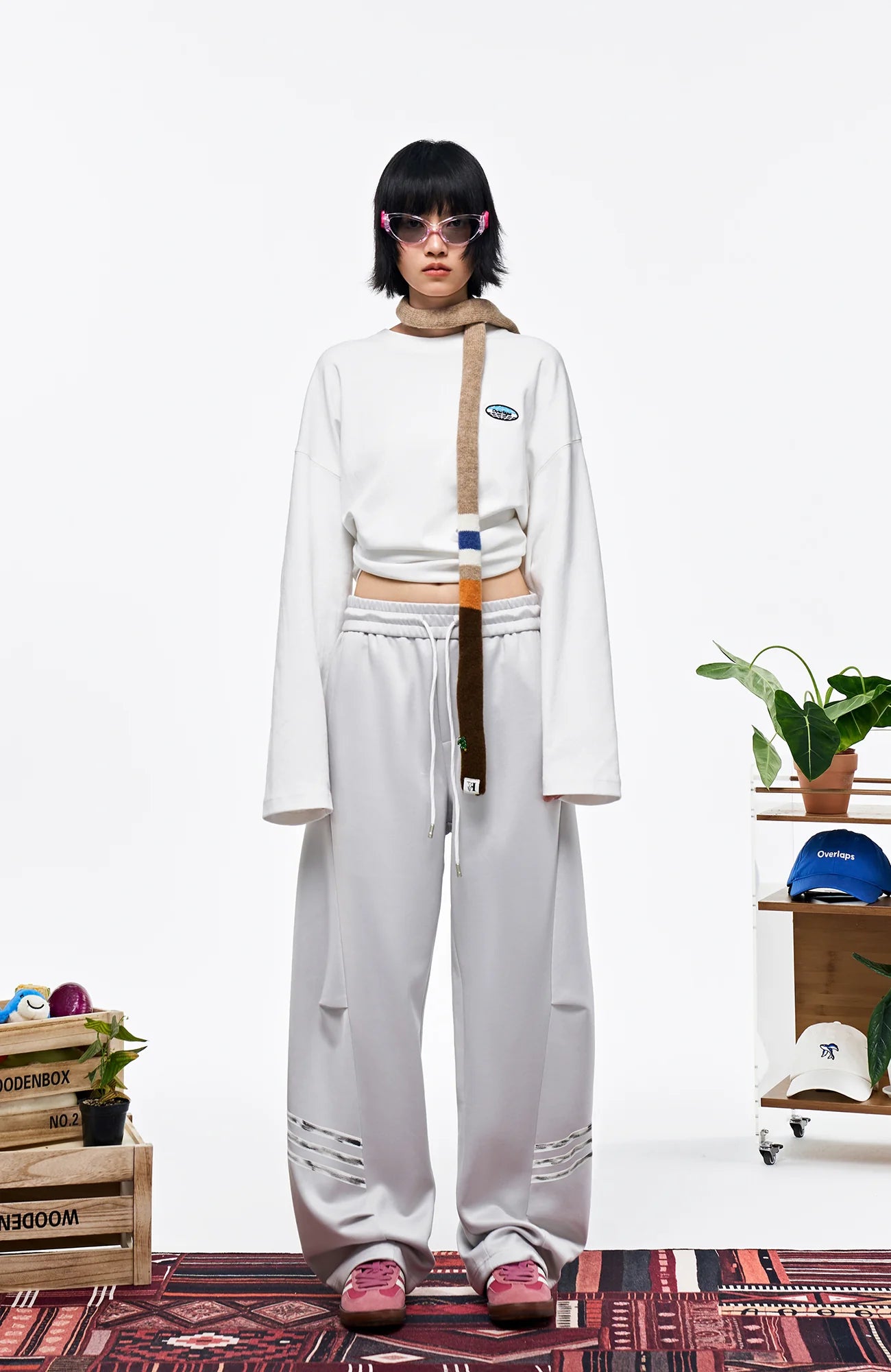 OVERLAPS Curved-Leg Panel Track Pants