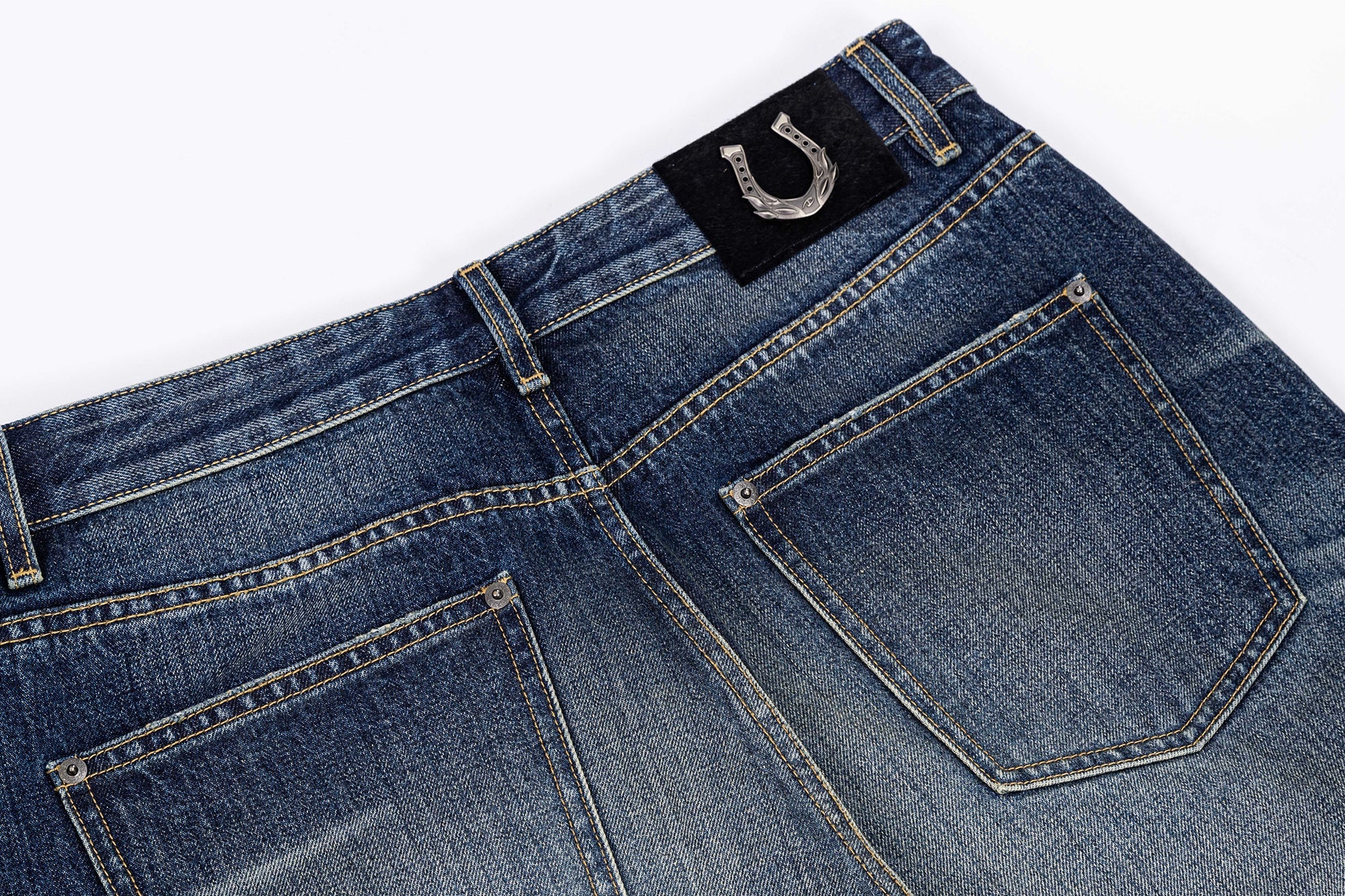 CATSSTAC Distressed Wrinkled Washed Wide-Leg Jeans
