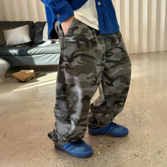 ME DA IGUAL Camo Elastic Waistband Tappered Pants