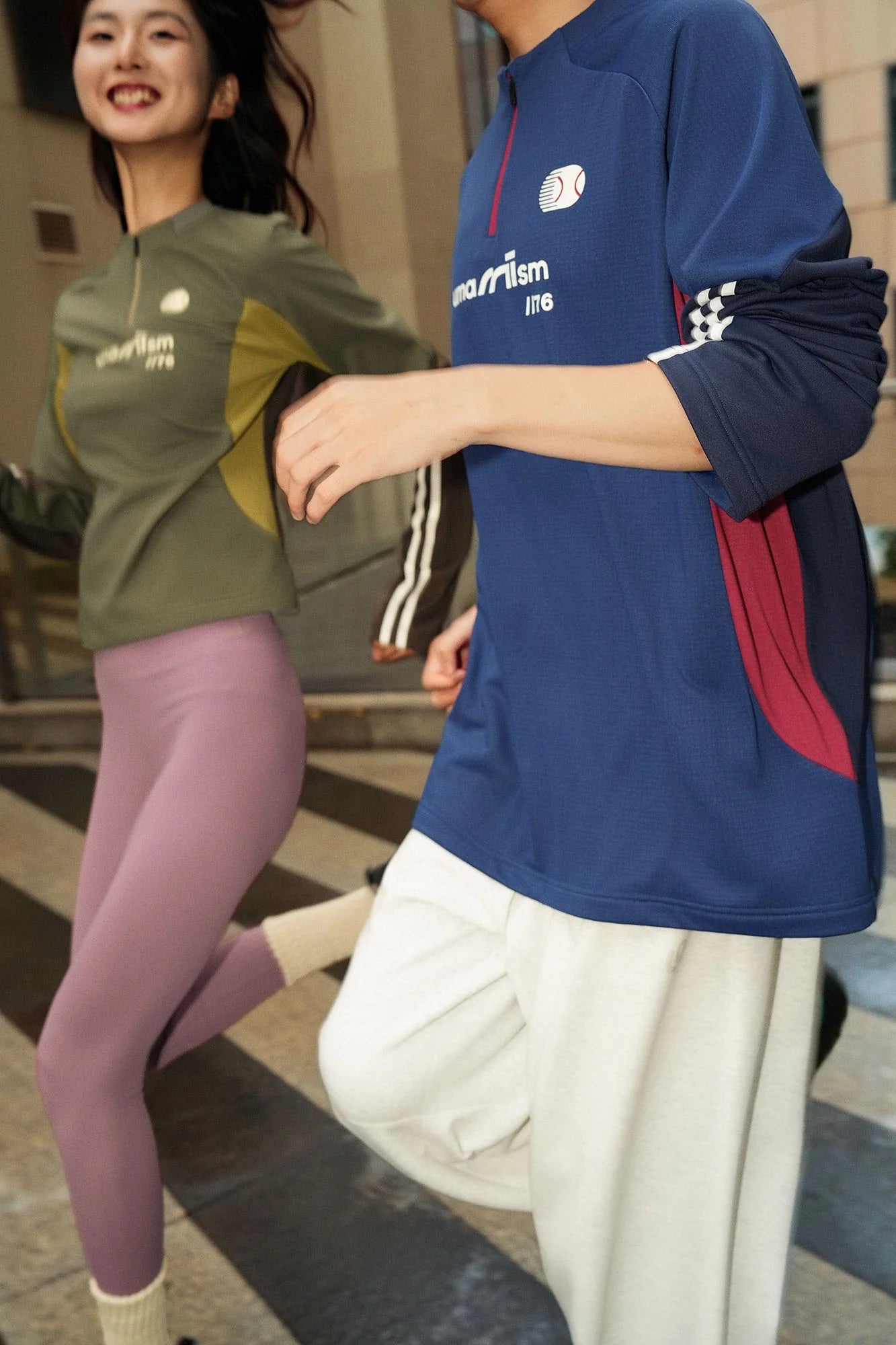 UMAMIISM Raglan Striped Fleece-Lined Sweatshirt