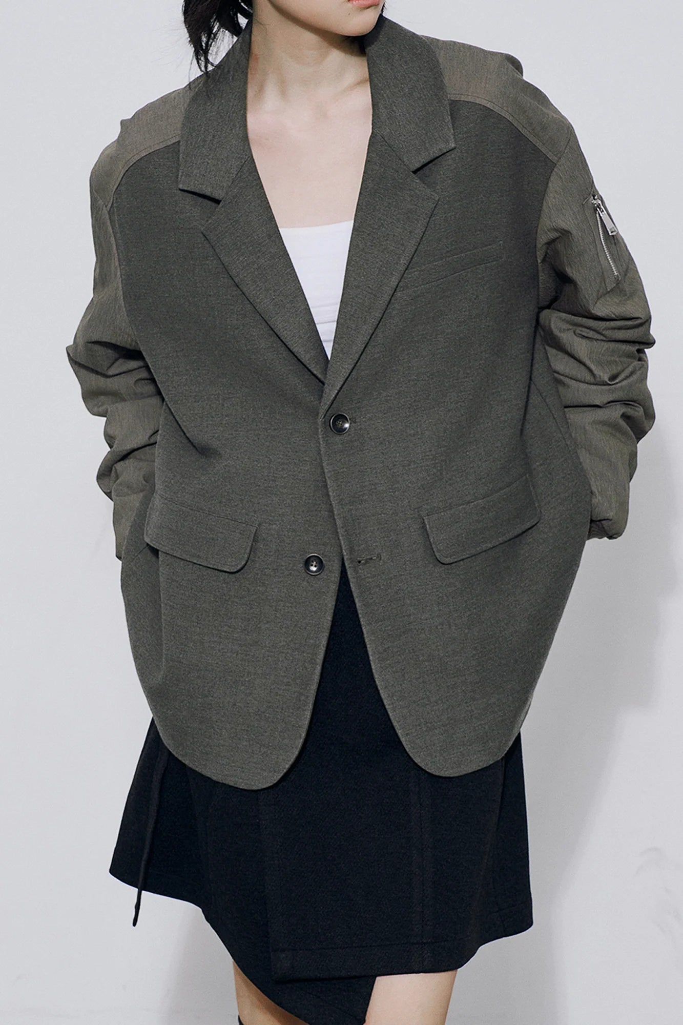 SAME FLOW Multi-Pocket Paneled Bomber-Sleeve Suit Jacket