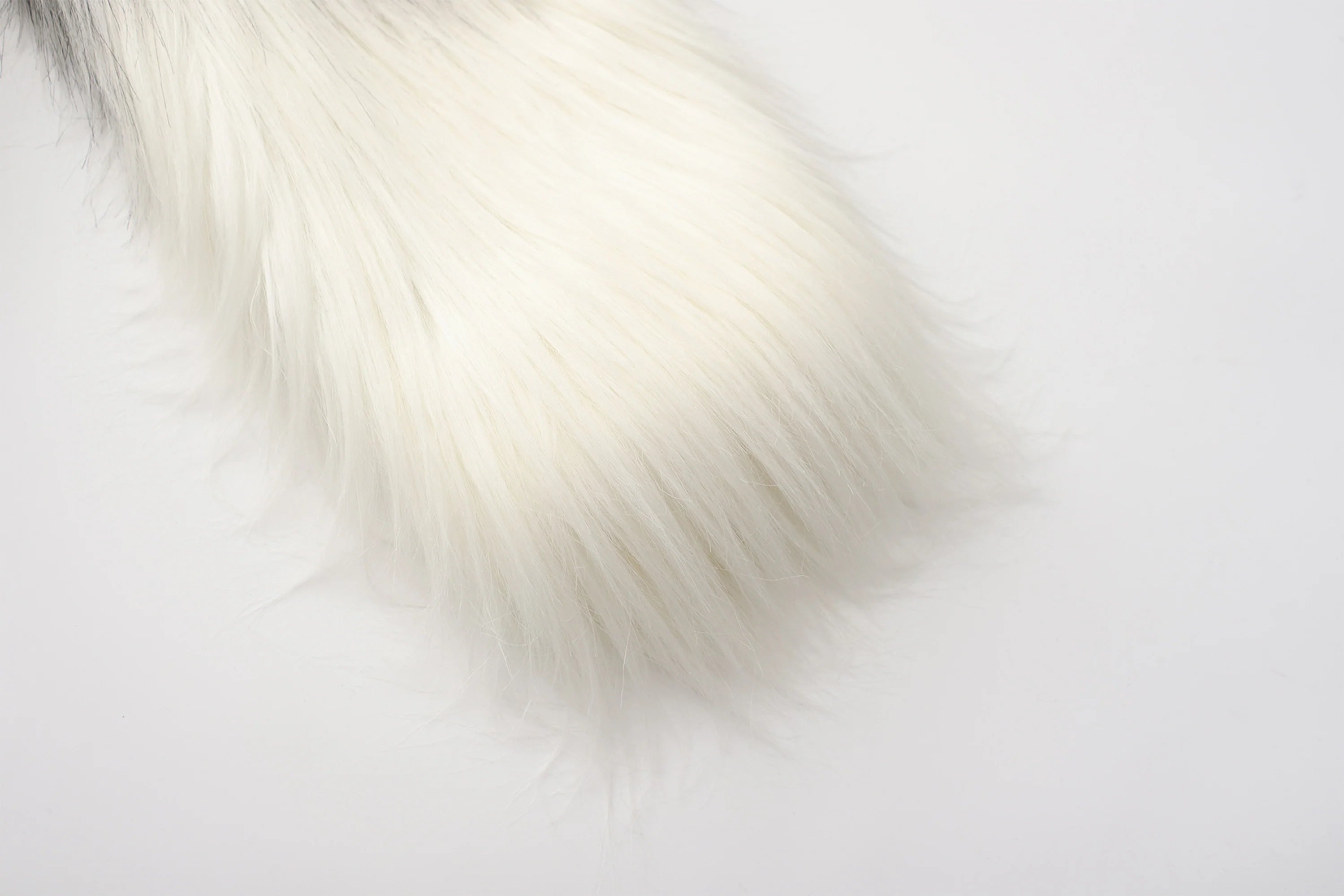 VANN VALRENCE Ombre V-Neck Faux Fur Jacket