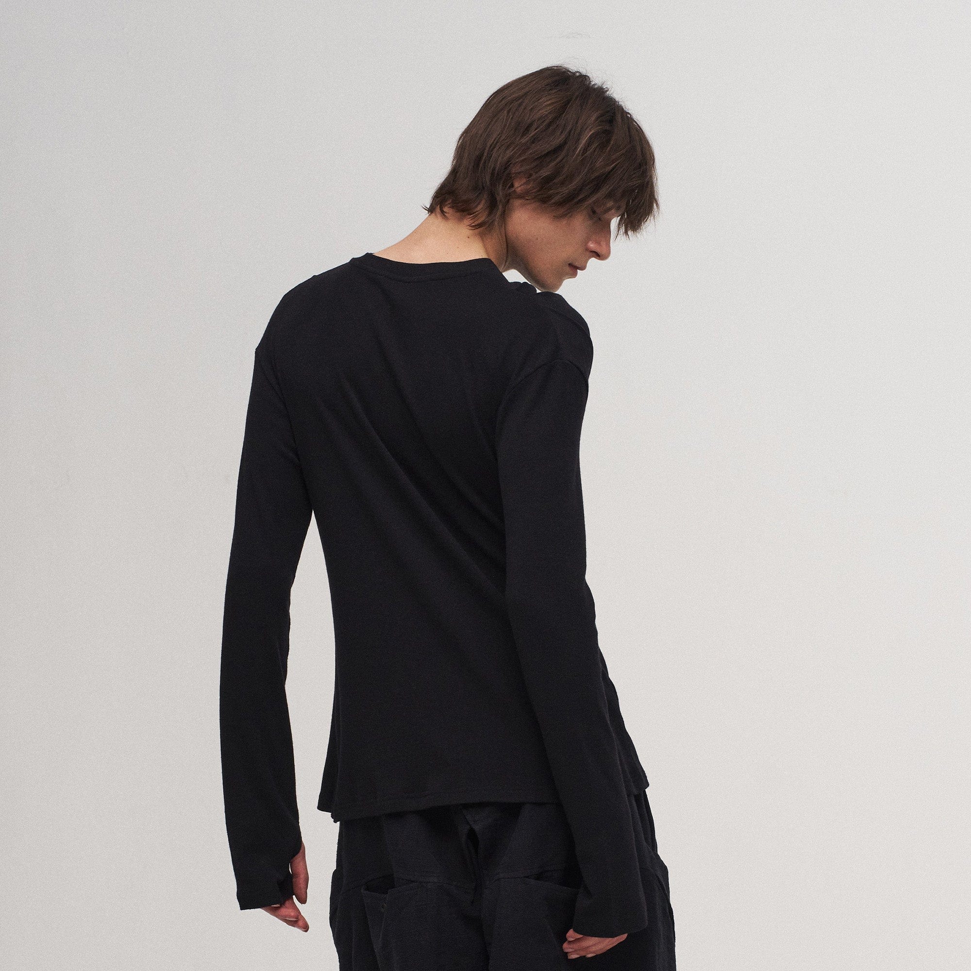 ILNya Nieternite Nifutur Ruffled Mock Neck Thumb Holes Wrinkled Base Layer