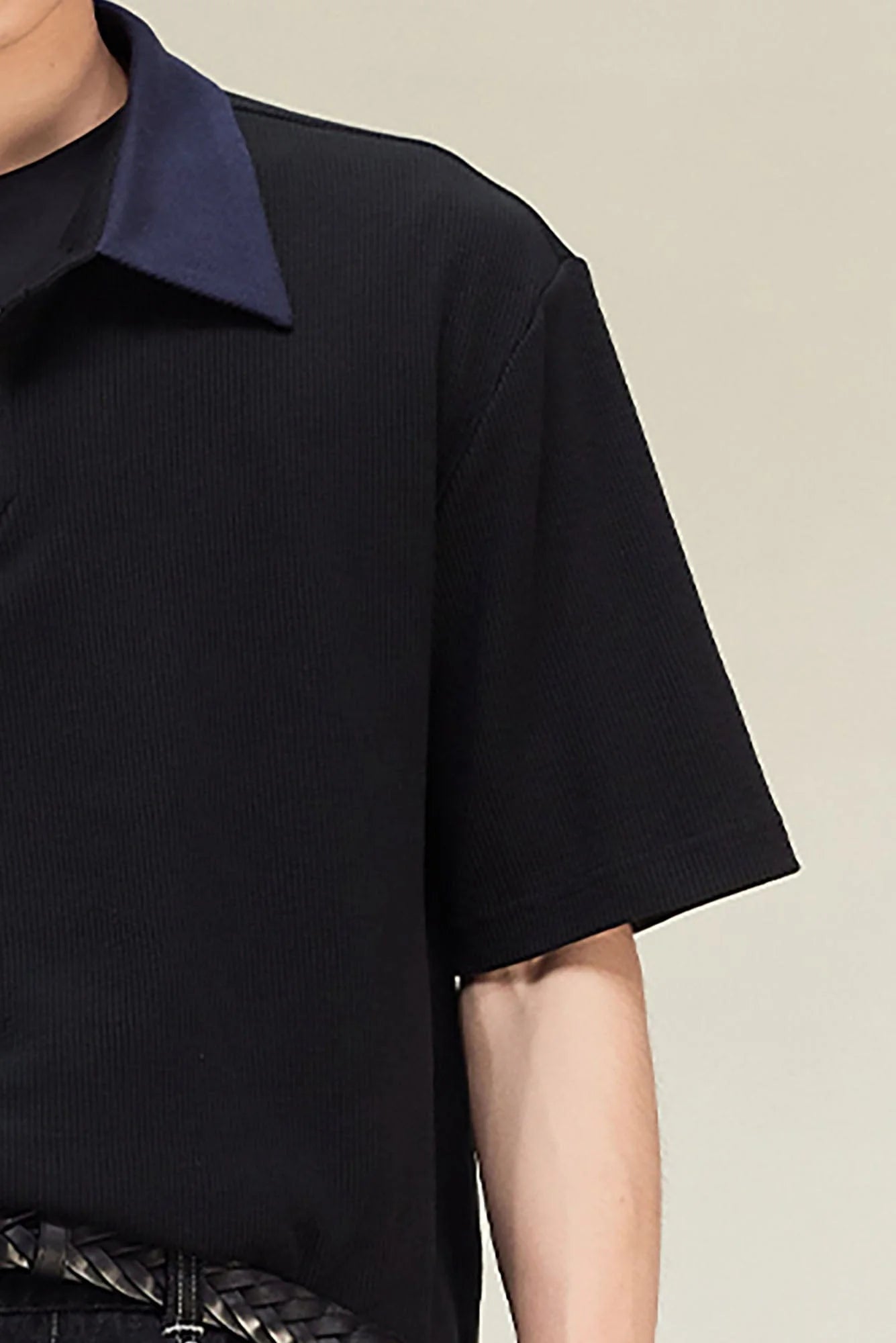 ALVNG AR ANTS Contrast Collar Waffle Knit Polo Shirt