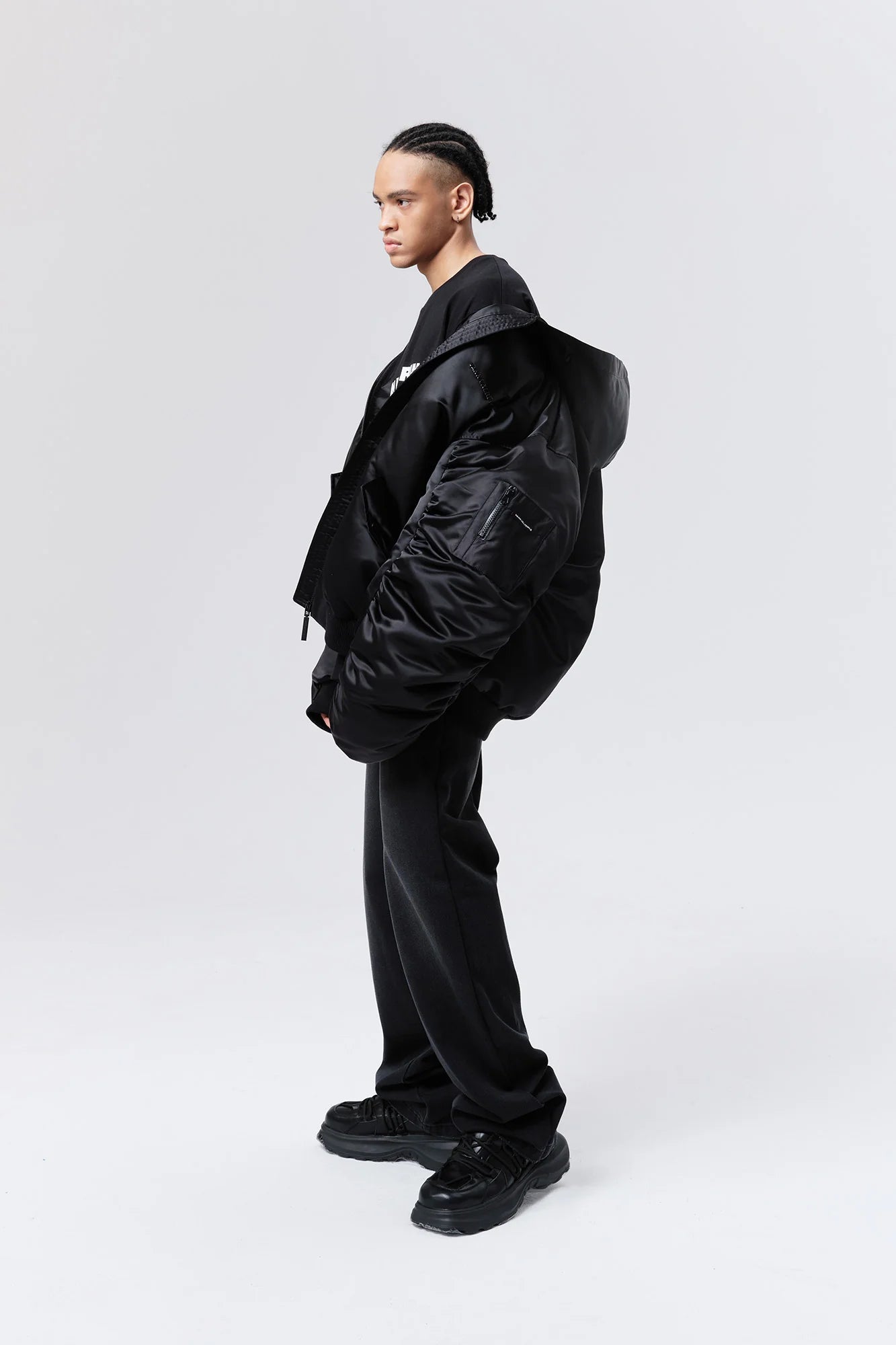 VANN VALRENCE Ruched Sleeve Oversized Hooded Down Jacket
