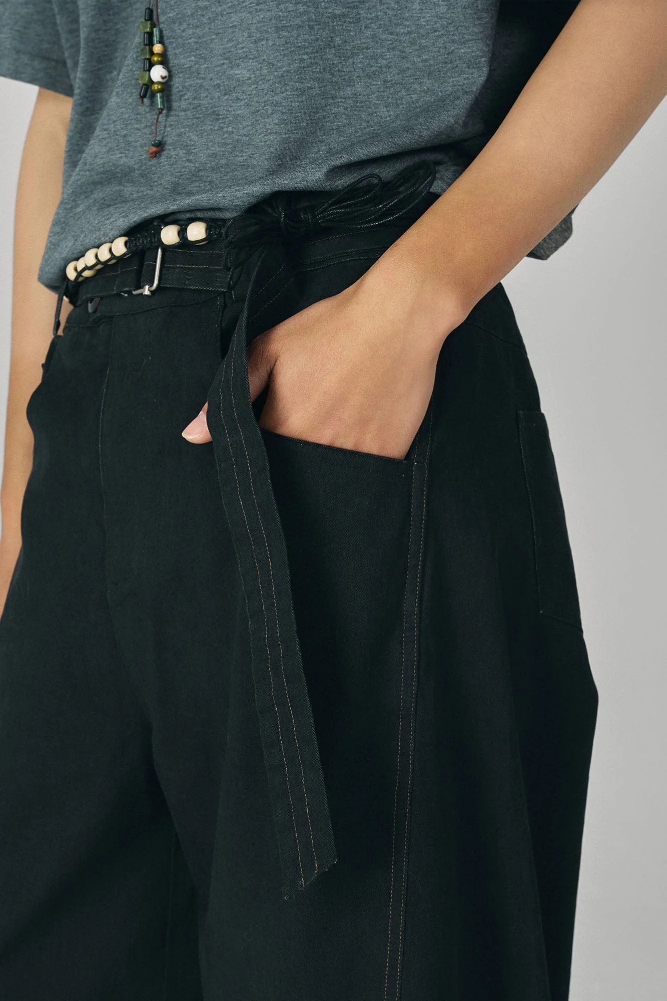 GONGHE REPUB Arc Spliced Strap Belt Pants