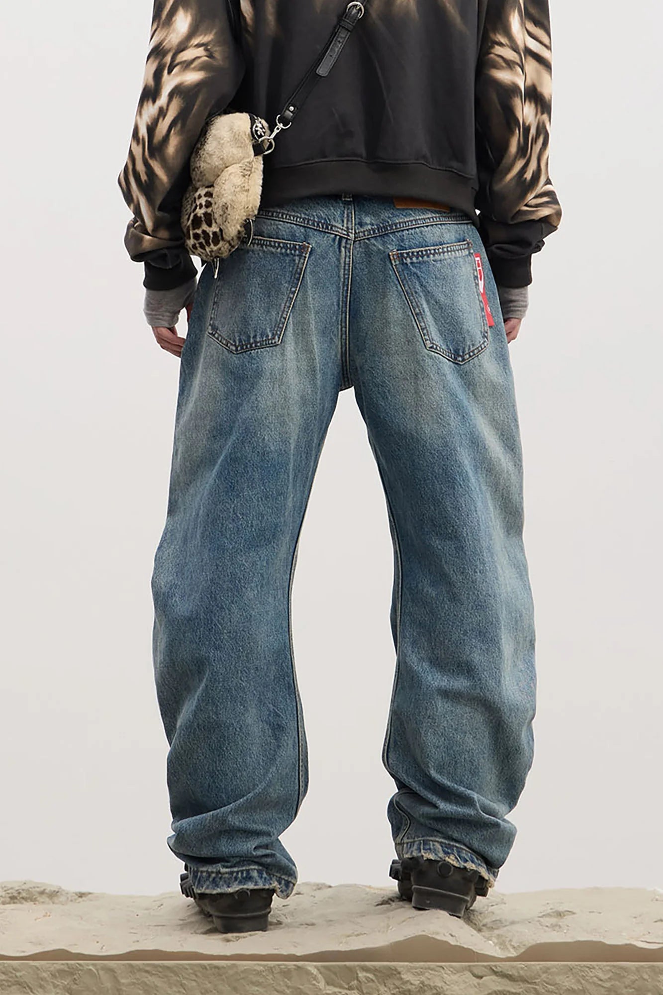 DND4DES Washed Button-Up Balloon-Leg Jeans