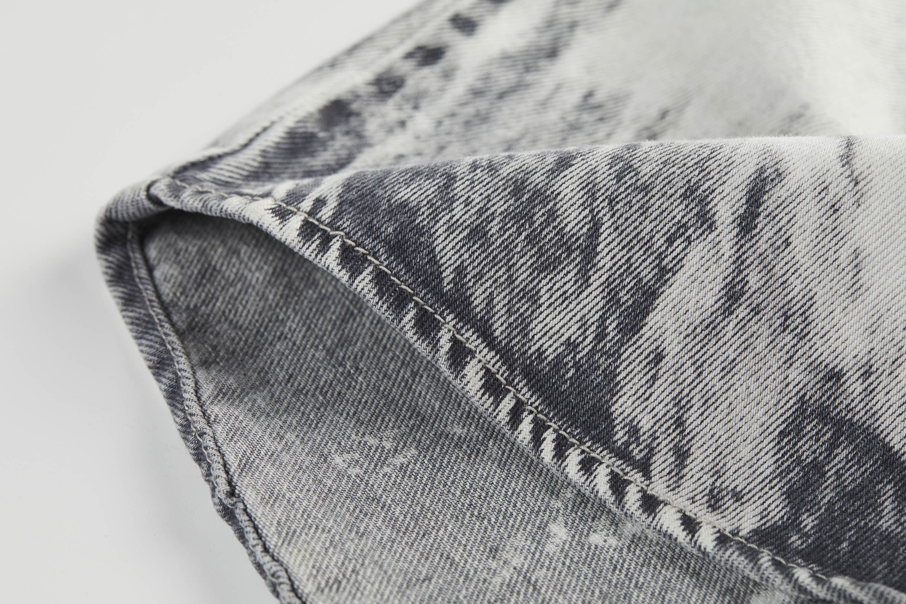 ORGANIC EMOTION Distressed Snow Mountain Tie-Dye Denim Shirt