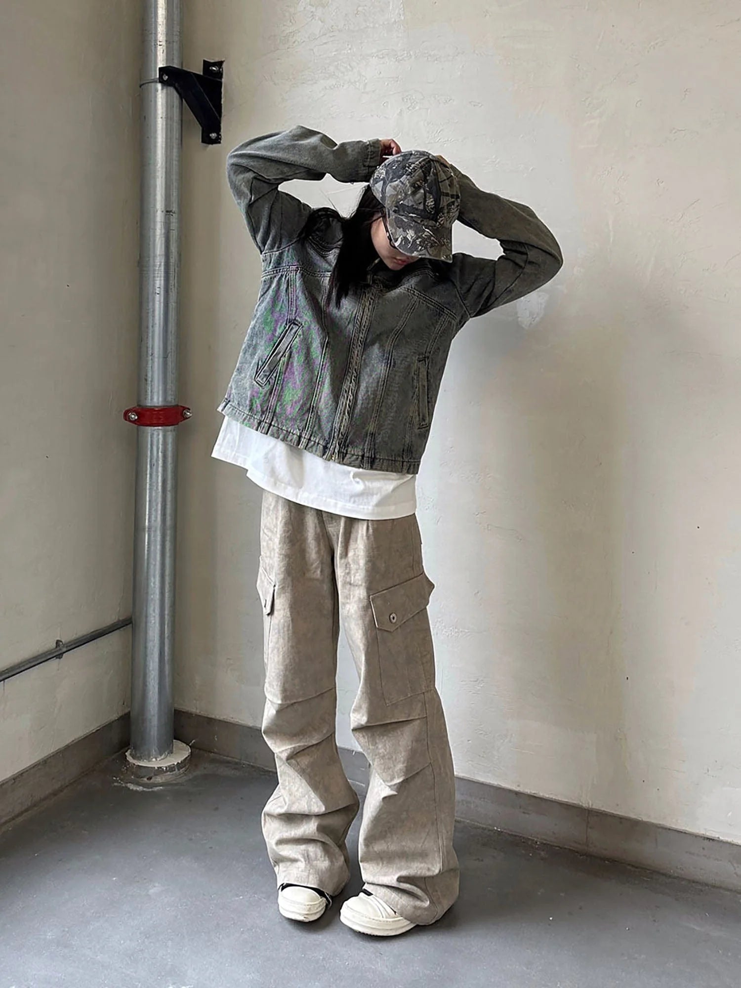 OKAYTHXBYE Subtle Marble Multi-Pocket Cargo Pants