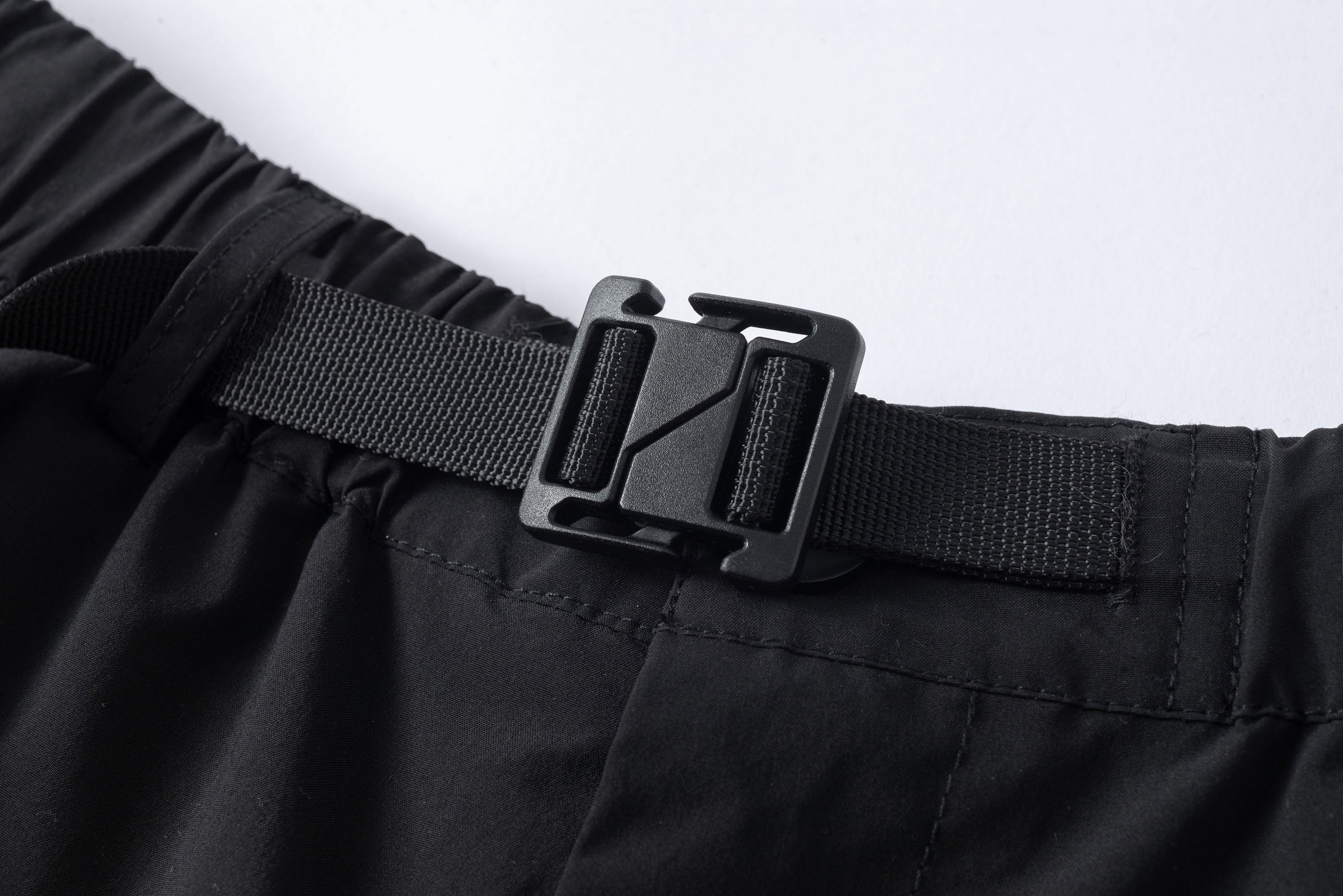 SILENSTORM Arc-Zip Crinkled Water-Repellent Utility Pants