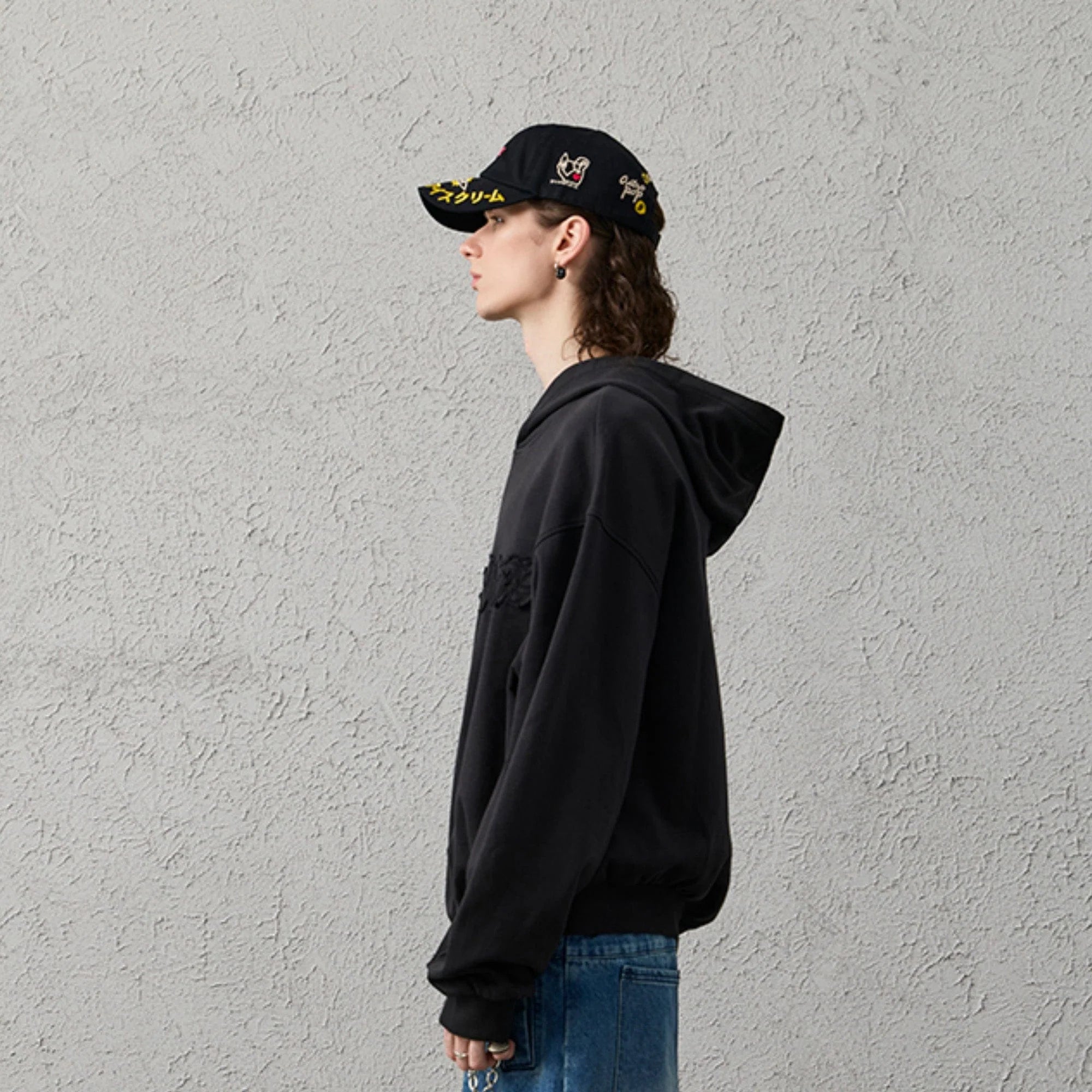 ORGANIC EMOTION Asymmetrical Hem LOGO Embroidered Hoodie