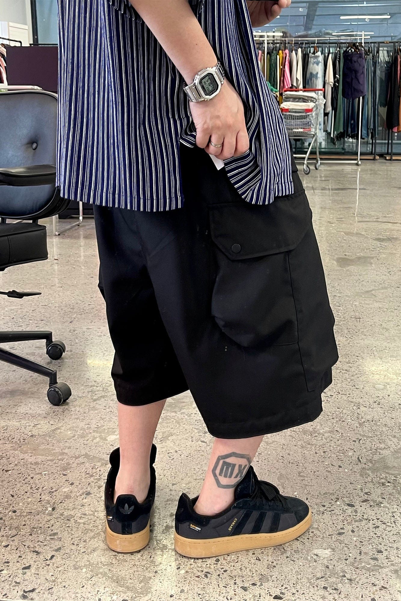ME DA IGUAL Multi-Pocket Oversized Utility Shorts