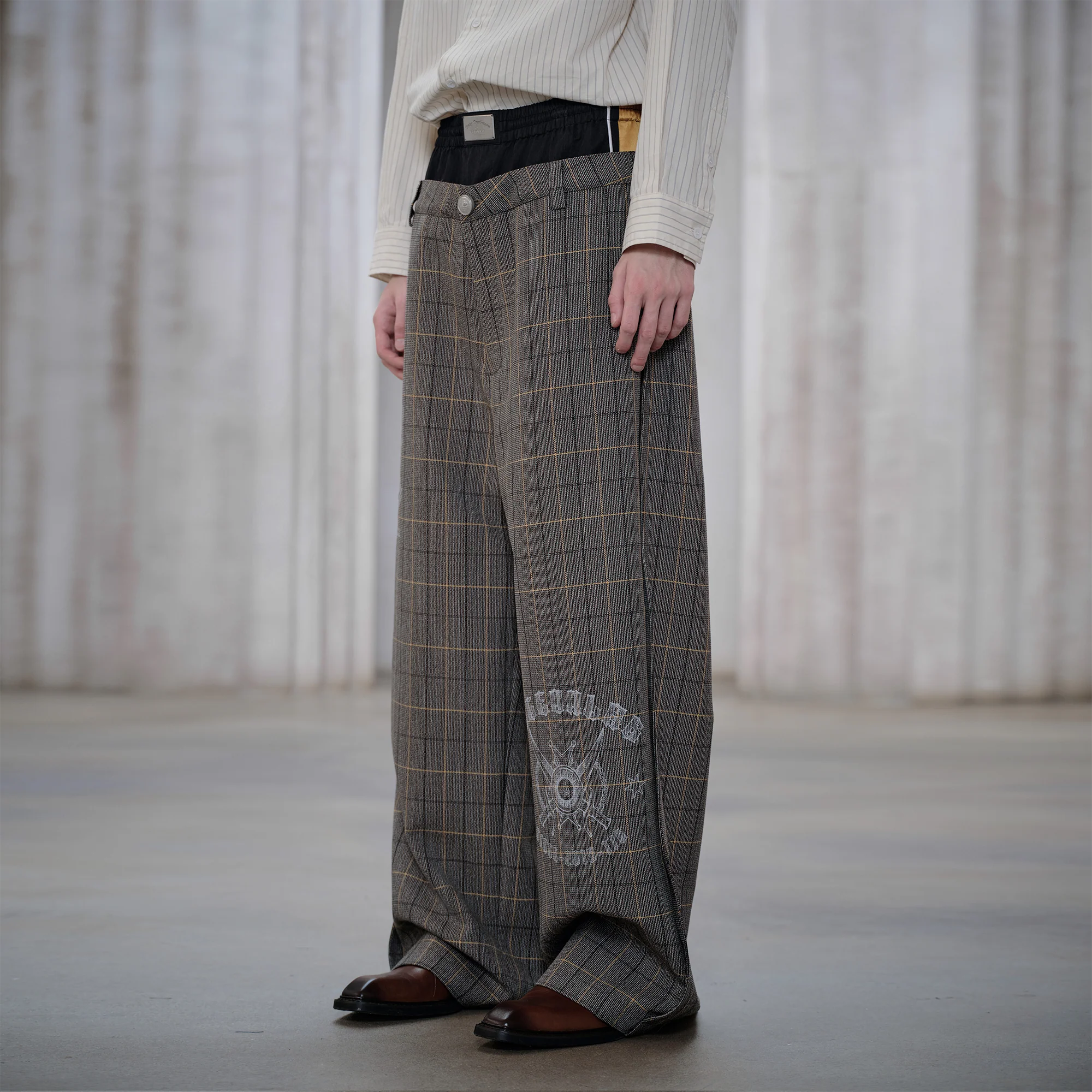 FACEONLAB Contrast Double-Waist Plaid Graphic Trousers