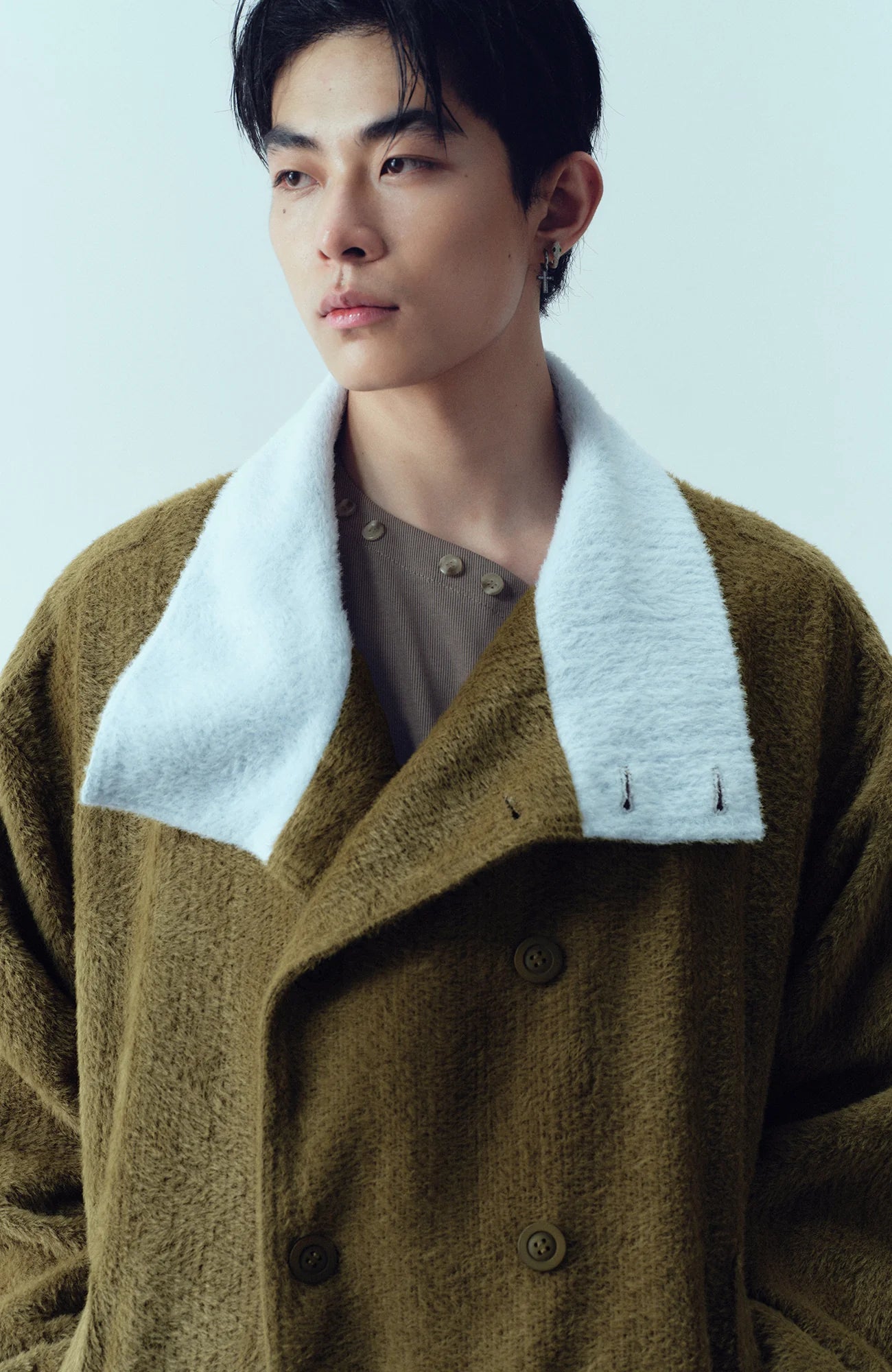 KADAKADA Double-Breasted Contrast Fuzzy Collar Overcoat