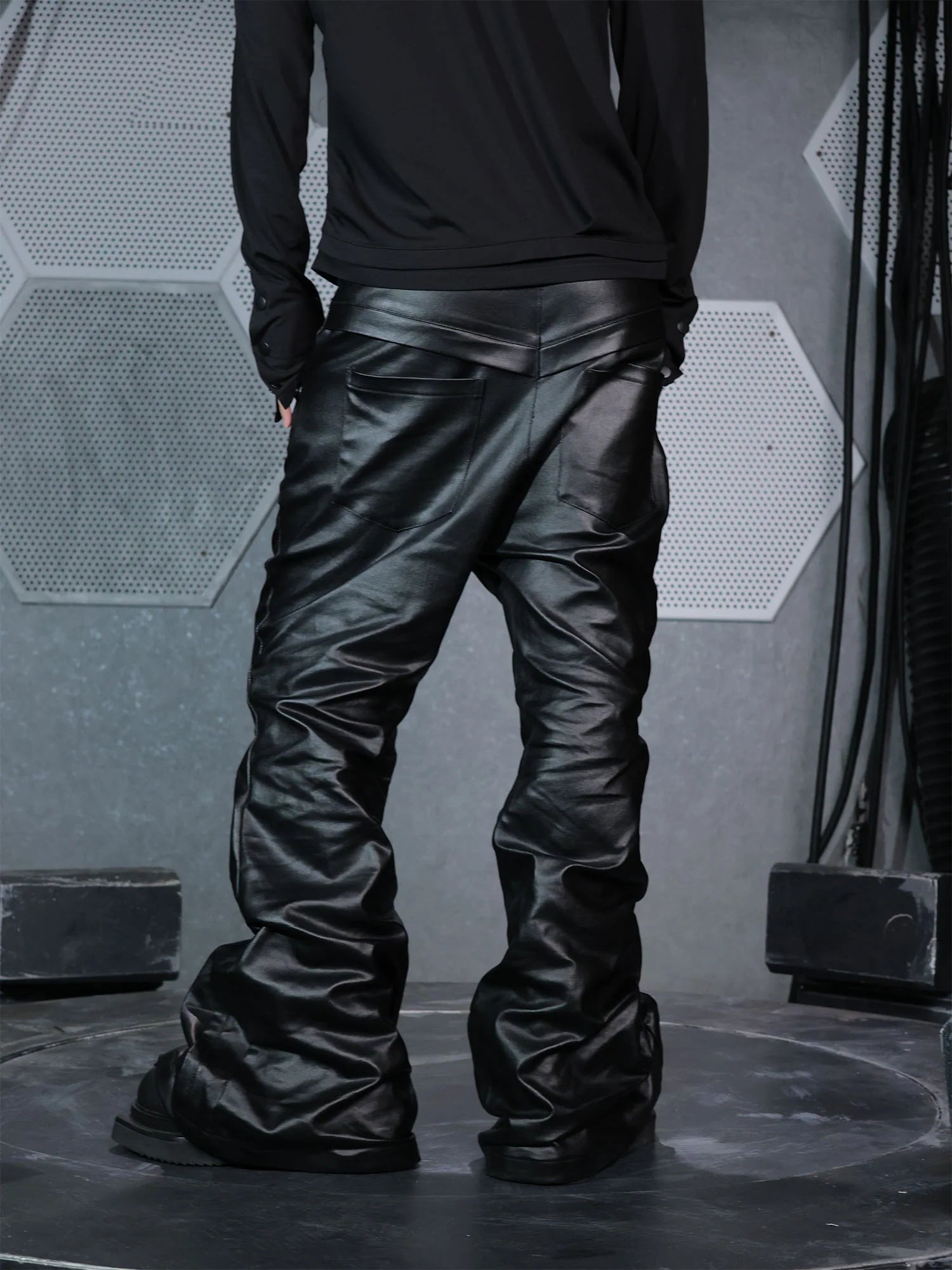 SSIN7 Waxed Paneled Flared Jeans