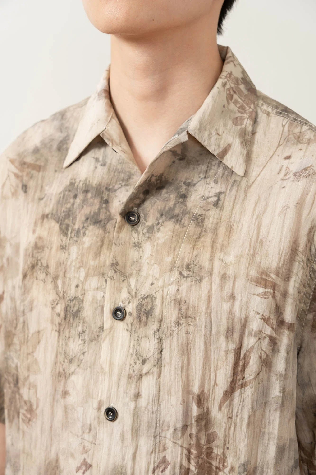 MOITIEDEPETALE Wrinkled Tie-Dyed Botanical Half Shirt