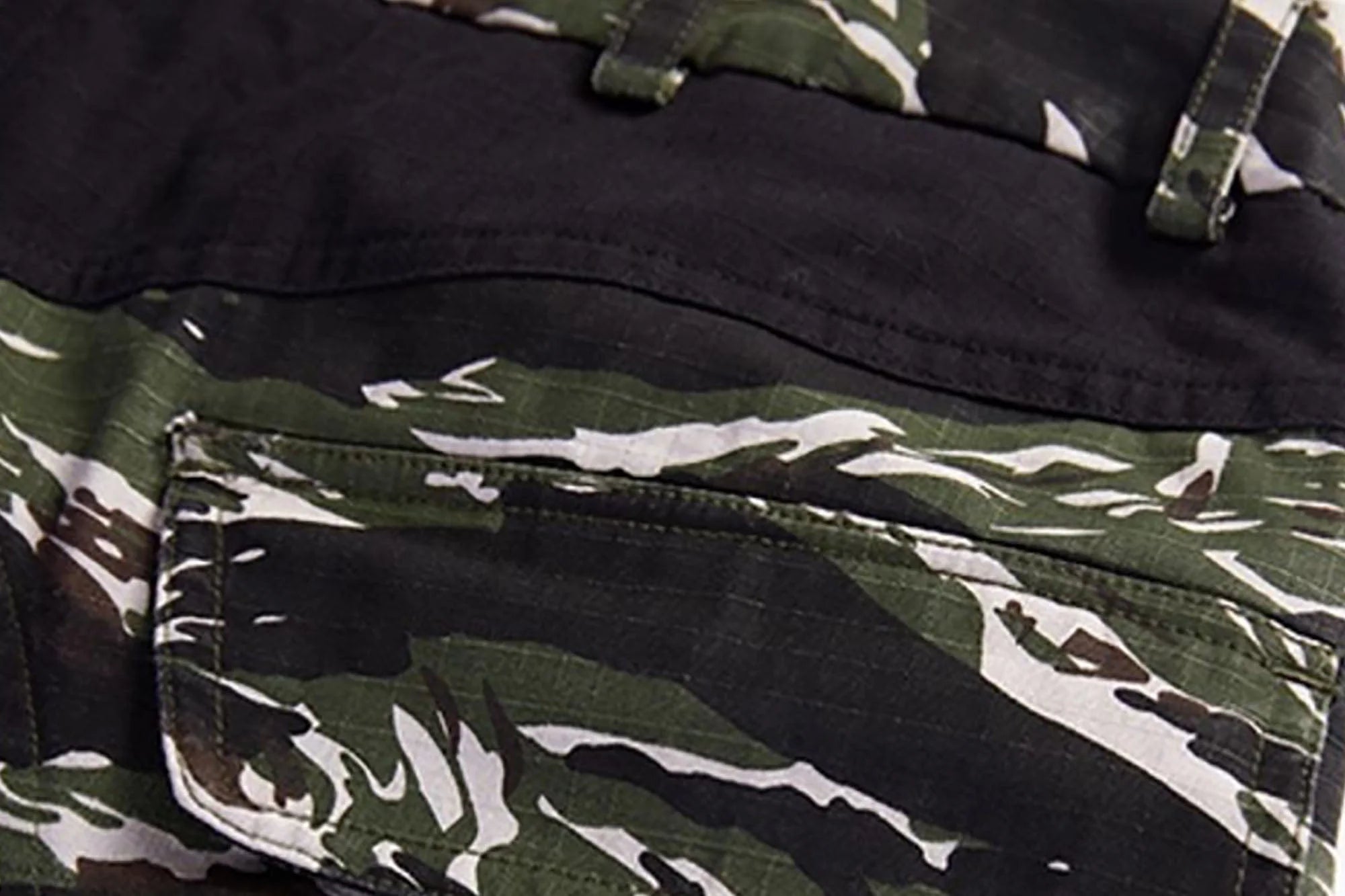 ERROR CODE ROBOT Washed Paneled Frayed-Hem Camo Cargo Shorts