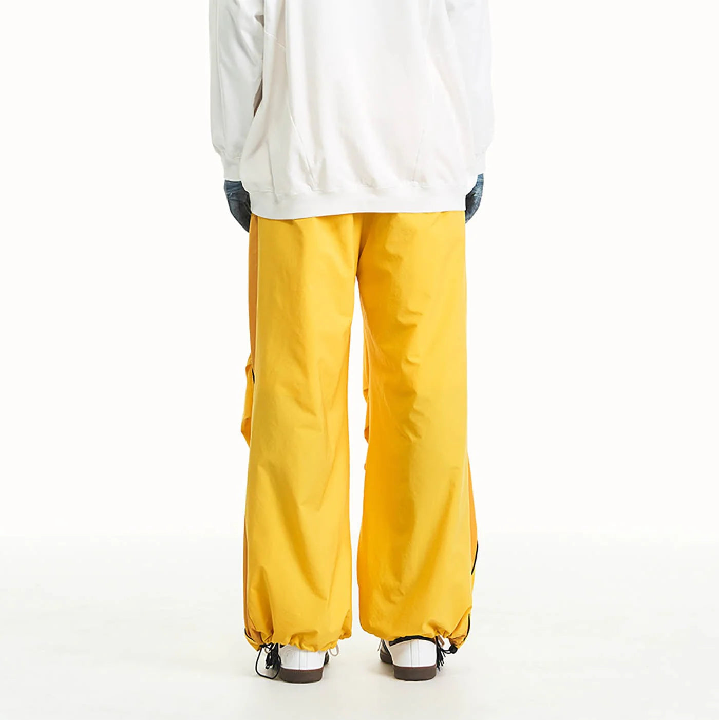 RELABEL Zig-Zag Spliced Pleated Parachute Pants