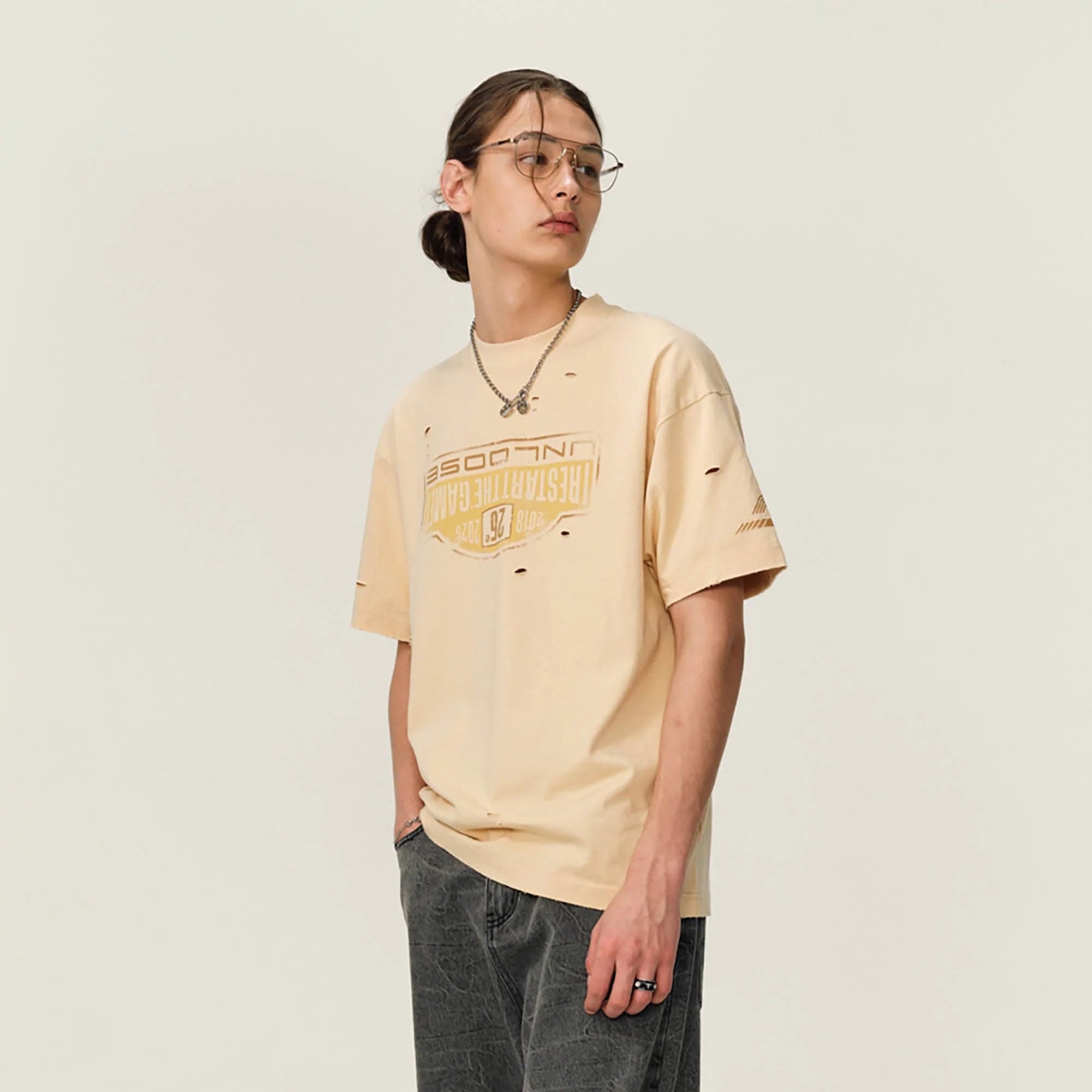 OVDY Retro Distressed Graphic T-Shirt