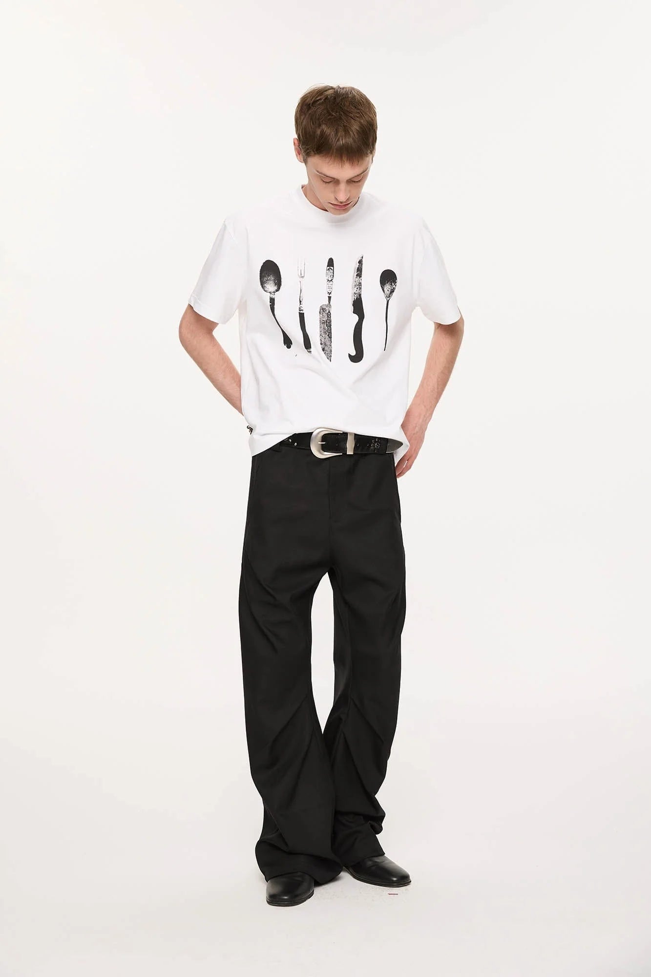 KREATE Sculpted Pleated Straight-Leg Trousers