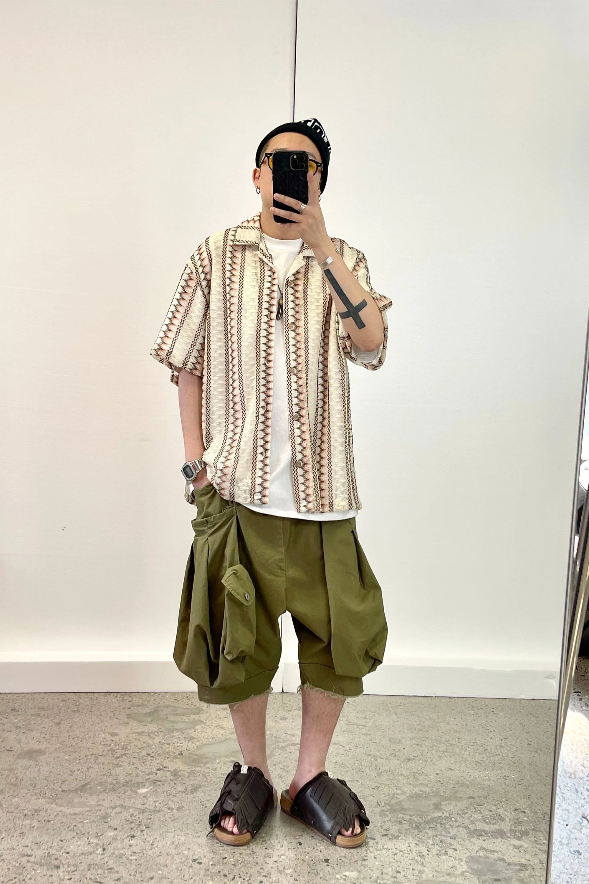 ME DA IGUAL Geometric Ripple Crochet Half Shirt