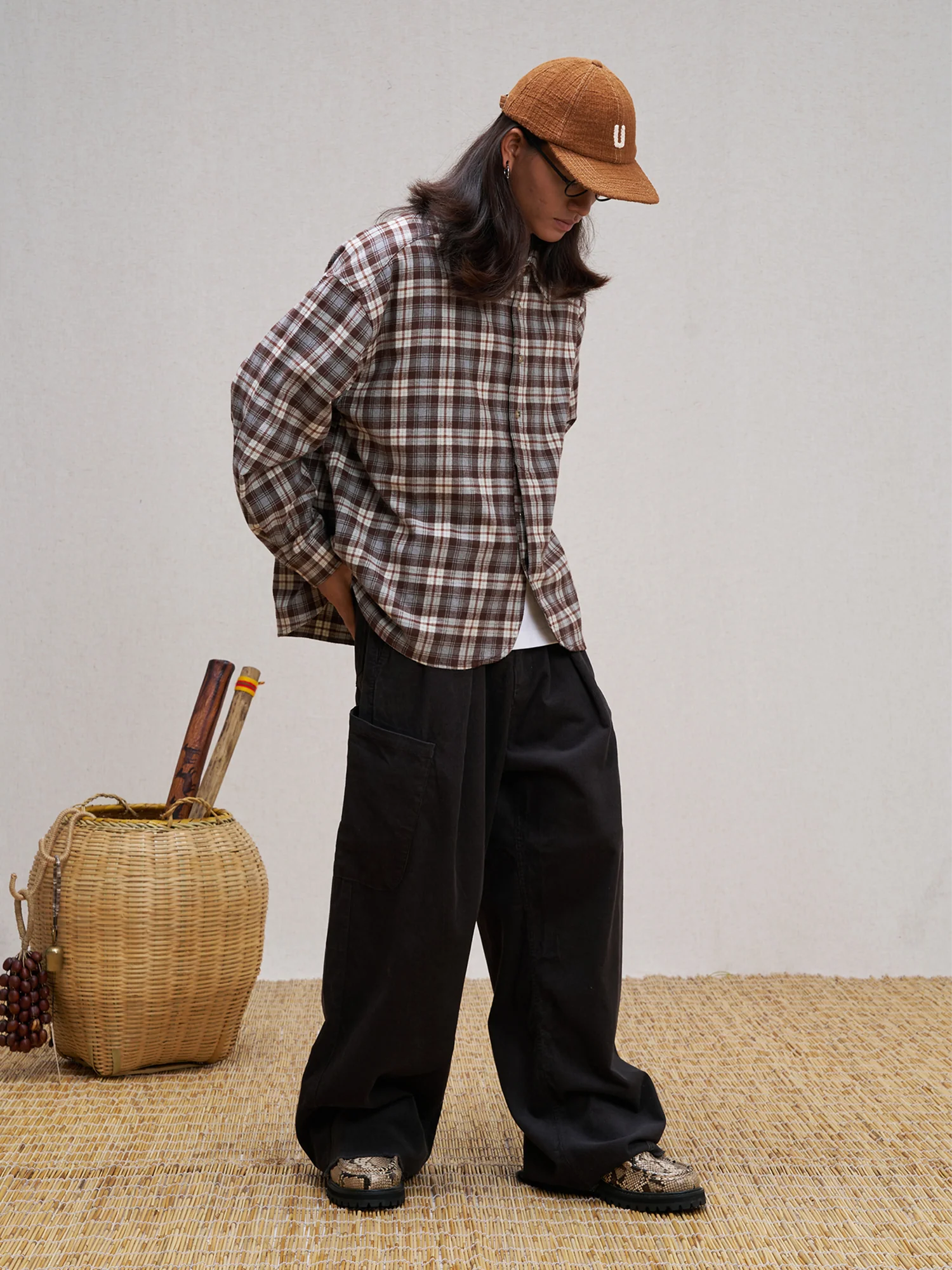 UNLIMITED MOTE Plaid Oversized Half-Open Collar Shirt Brown