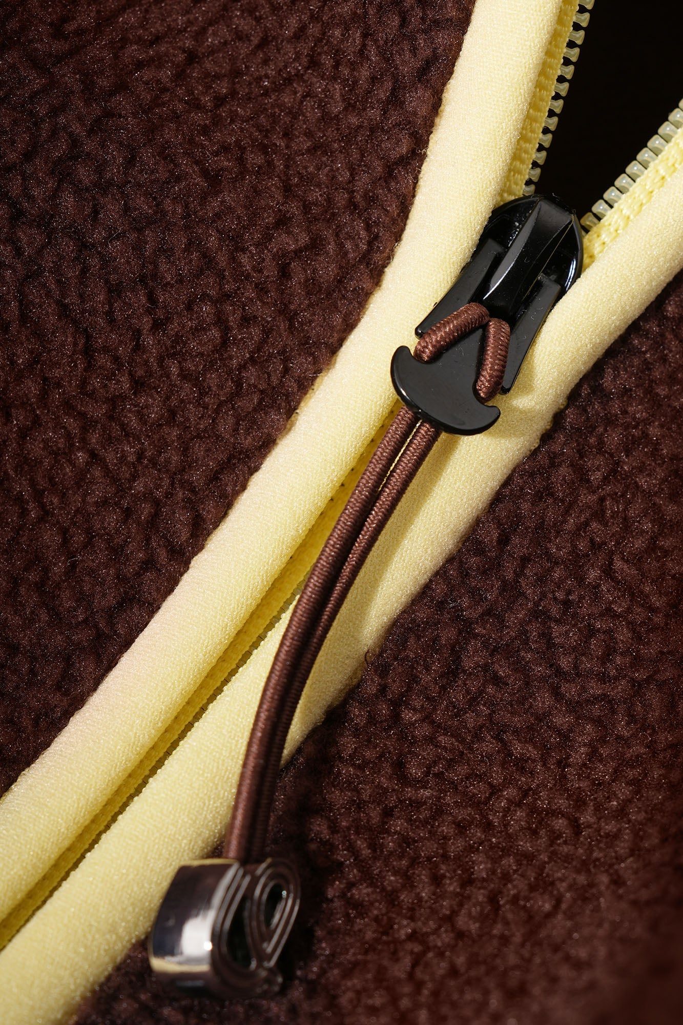 UMAMIISM Contrast Trim Fleece Jacket