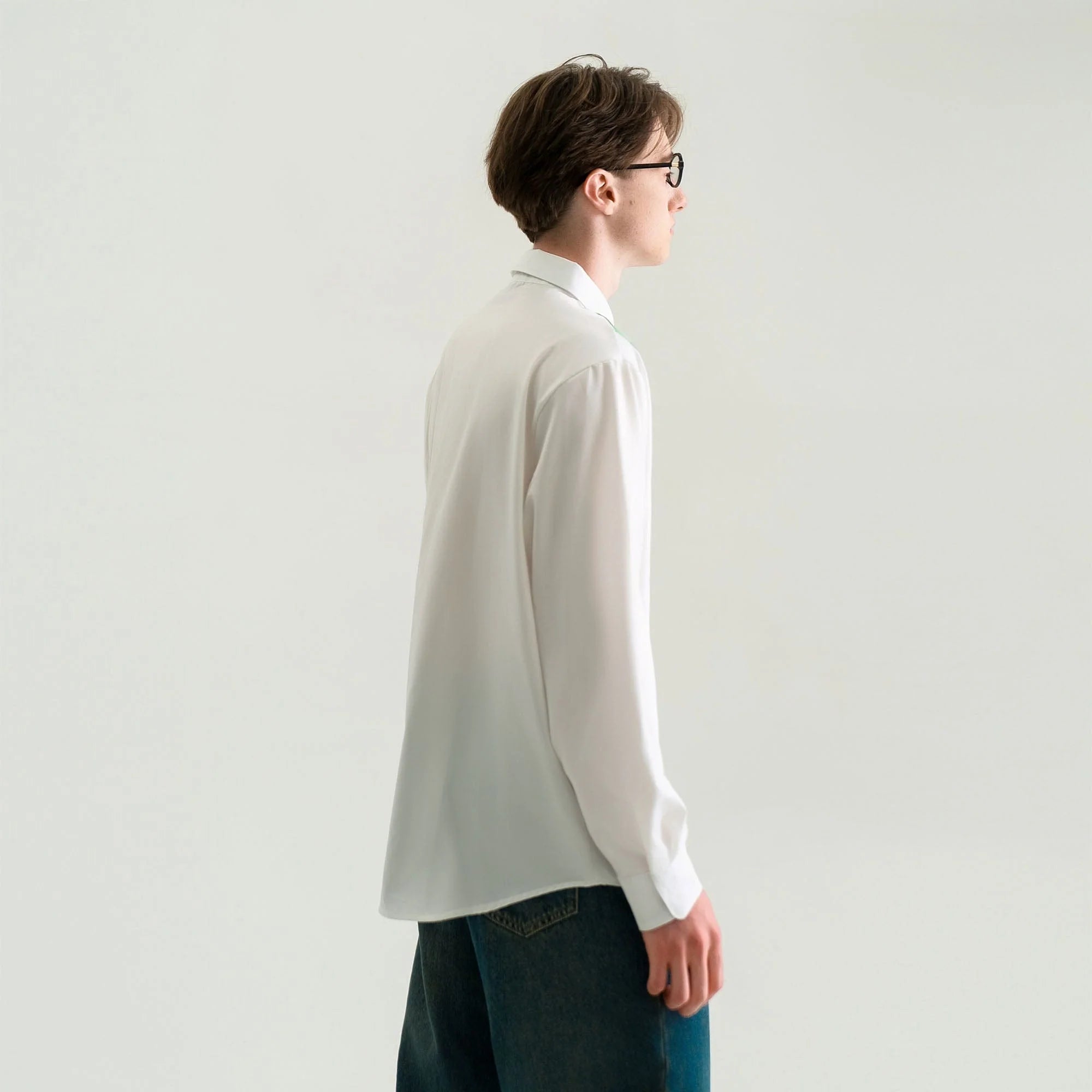 WIID Knotted Scarf Graphic Shirt
