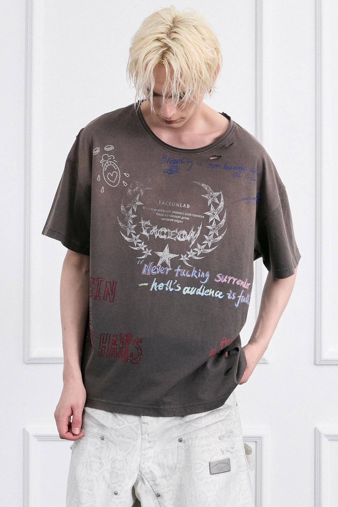FACEONLAB Punk Graffiti Diamond Distressed T-Shirt