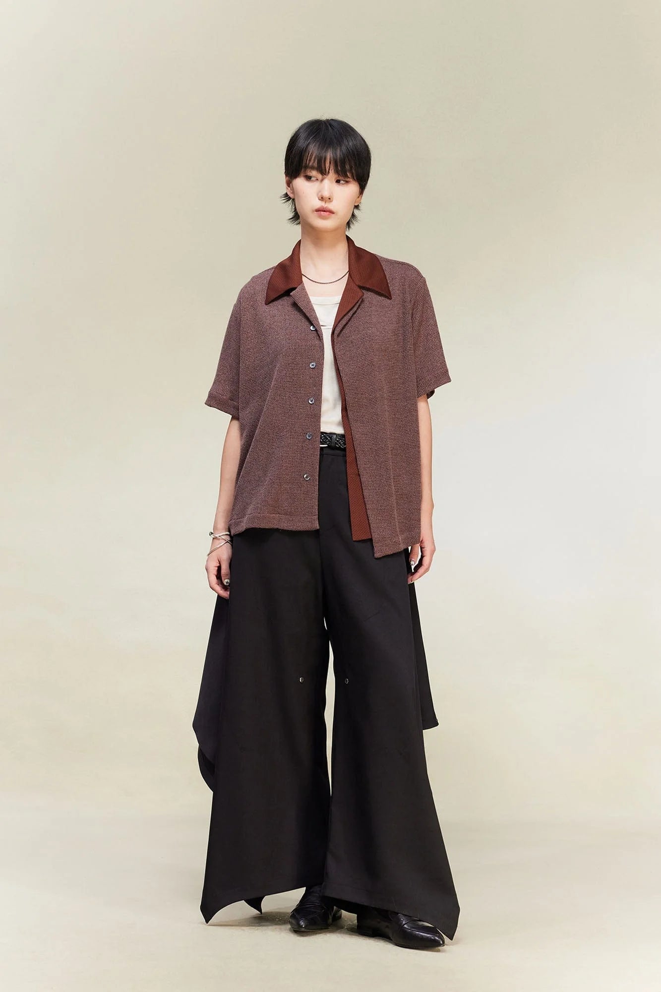 ALVNG AR ANTS Contrast Collar Knitted Texture Half Shirt