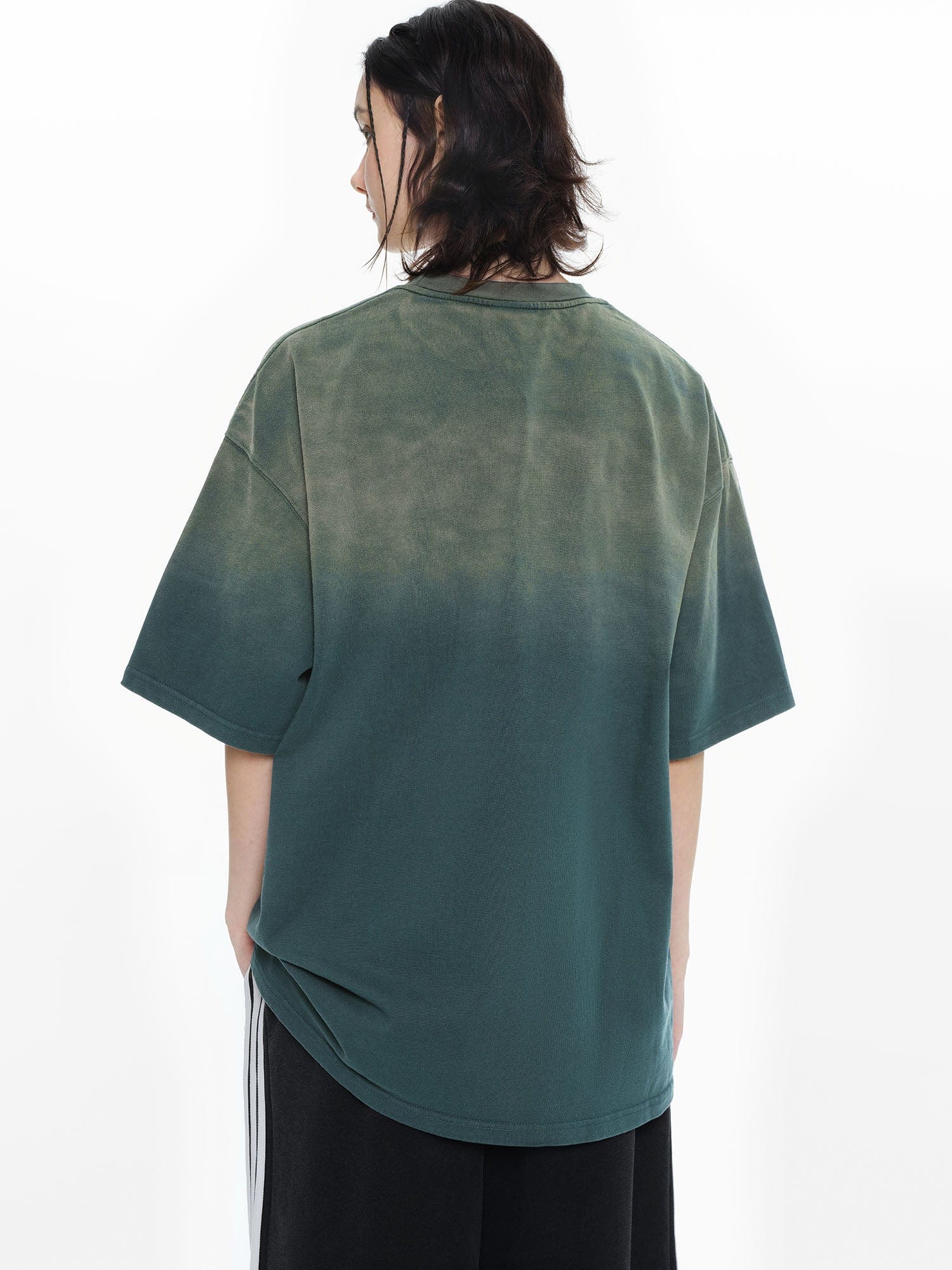 OVERLAPS Gradient Washed Oversized LOGO T-Shirt