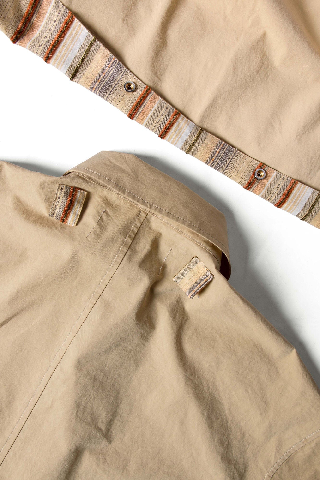 RELABEL Detachable Hood Beaded Ruched Shirt Brown