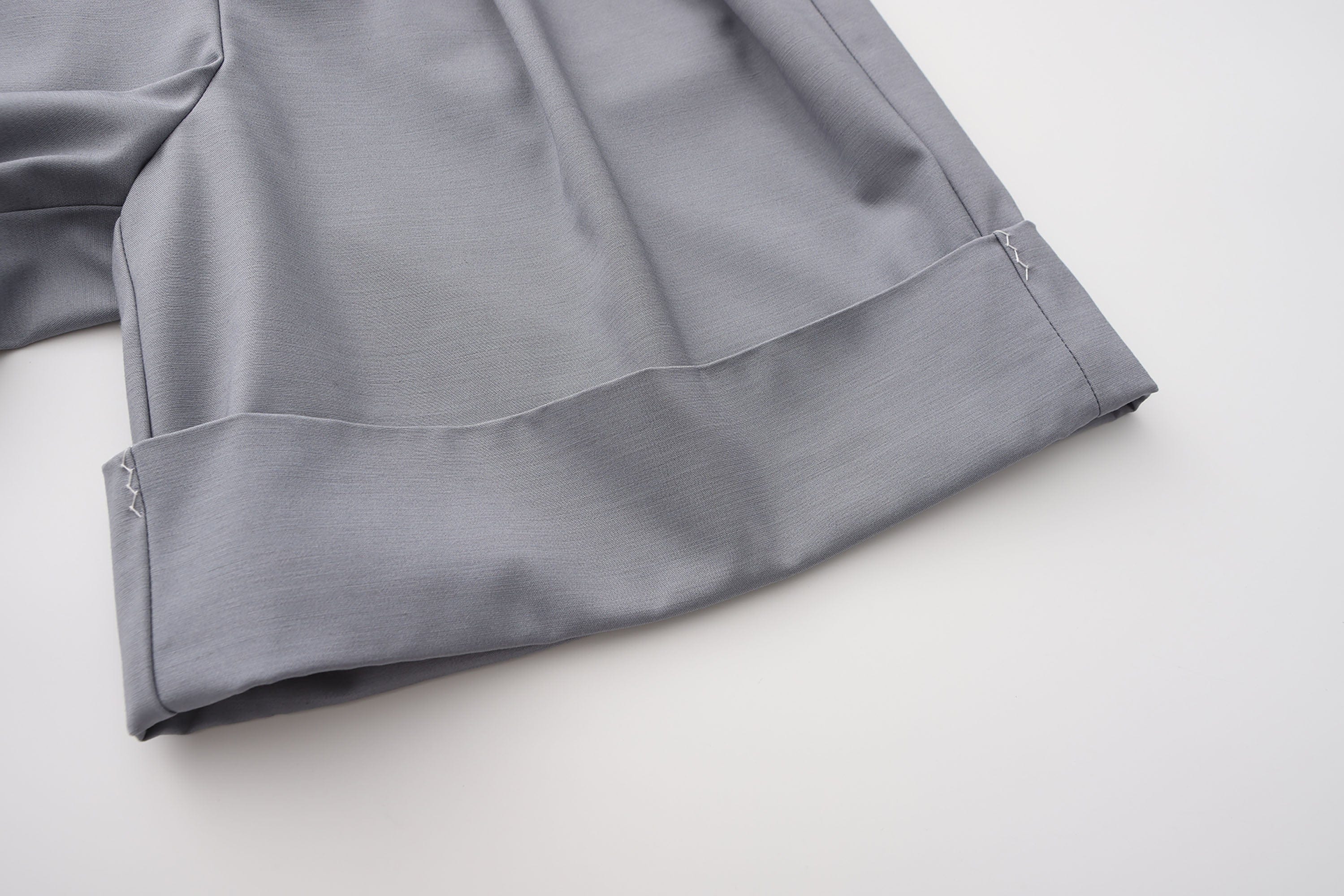 ORAL UTOPIA Essential Pleated Acetate Cuffed Shorts