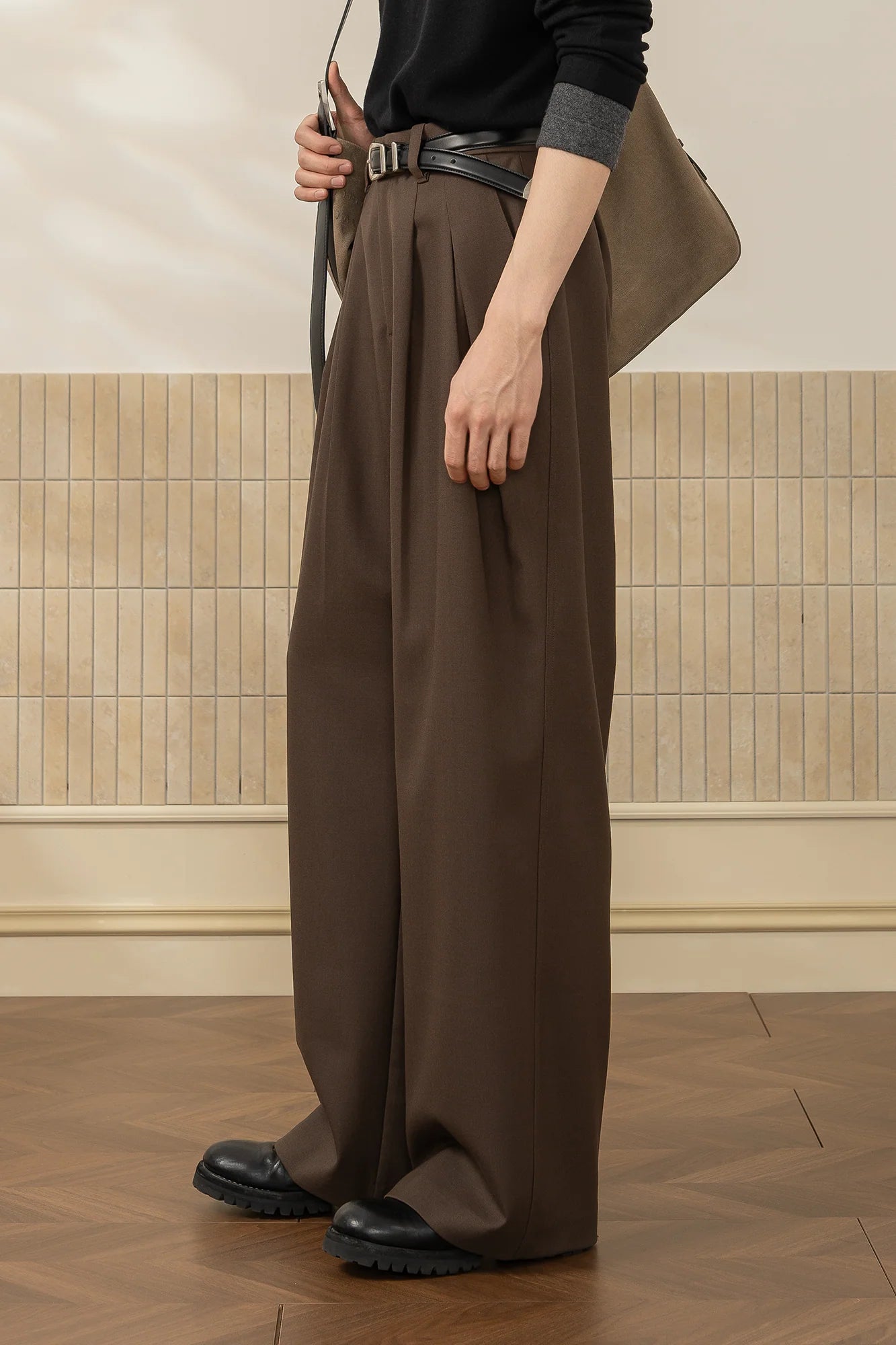 MOITIEDEPETALE Wool-Blended Pleats Trousers