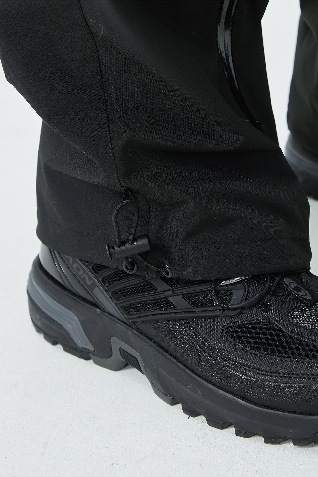 SILENSTORM Arc-Zip Crinkled Water-Repellent Utility Pants
