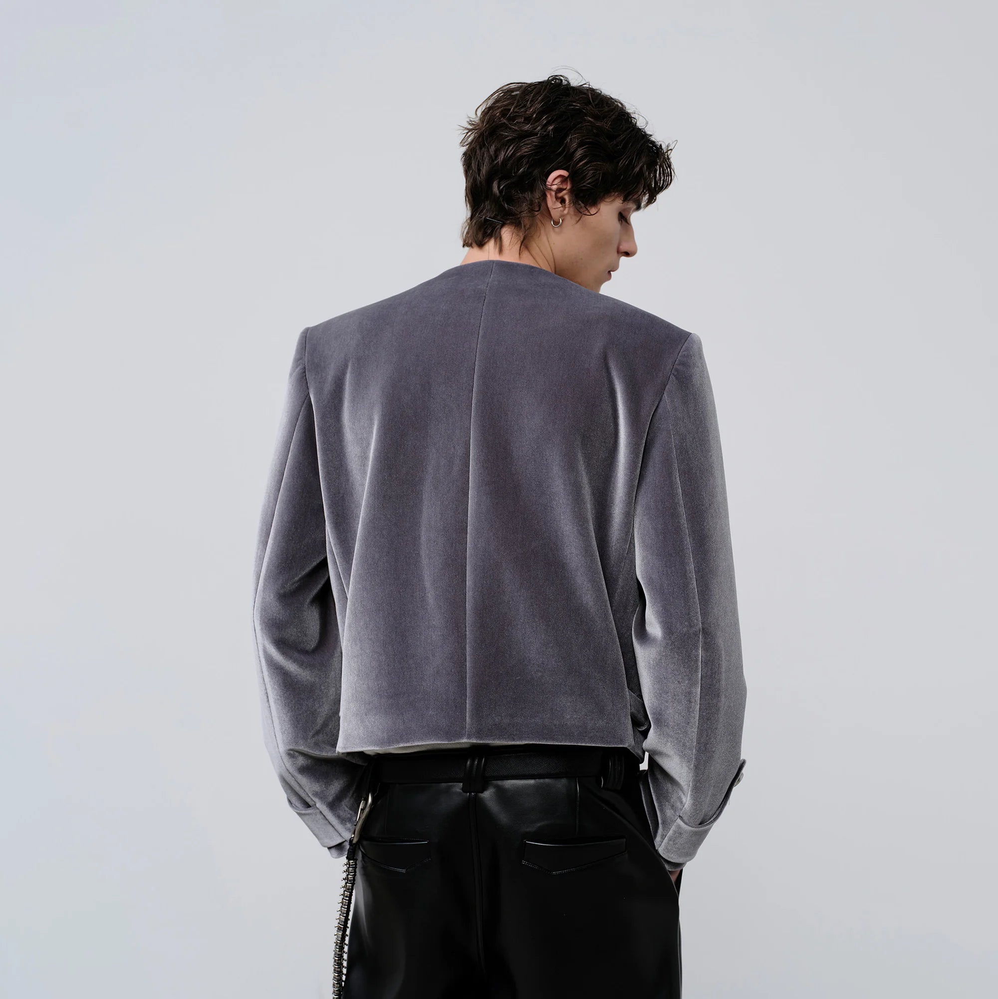 FACEONLAB Velvet Operatic Cropped Jacket Gray