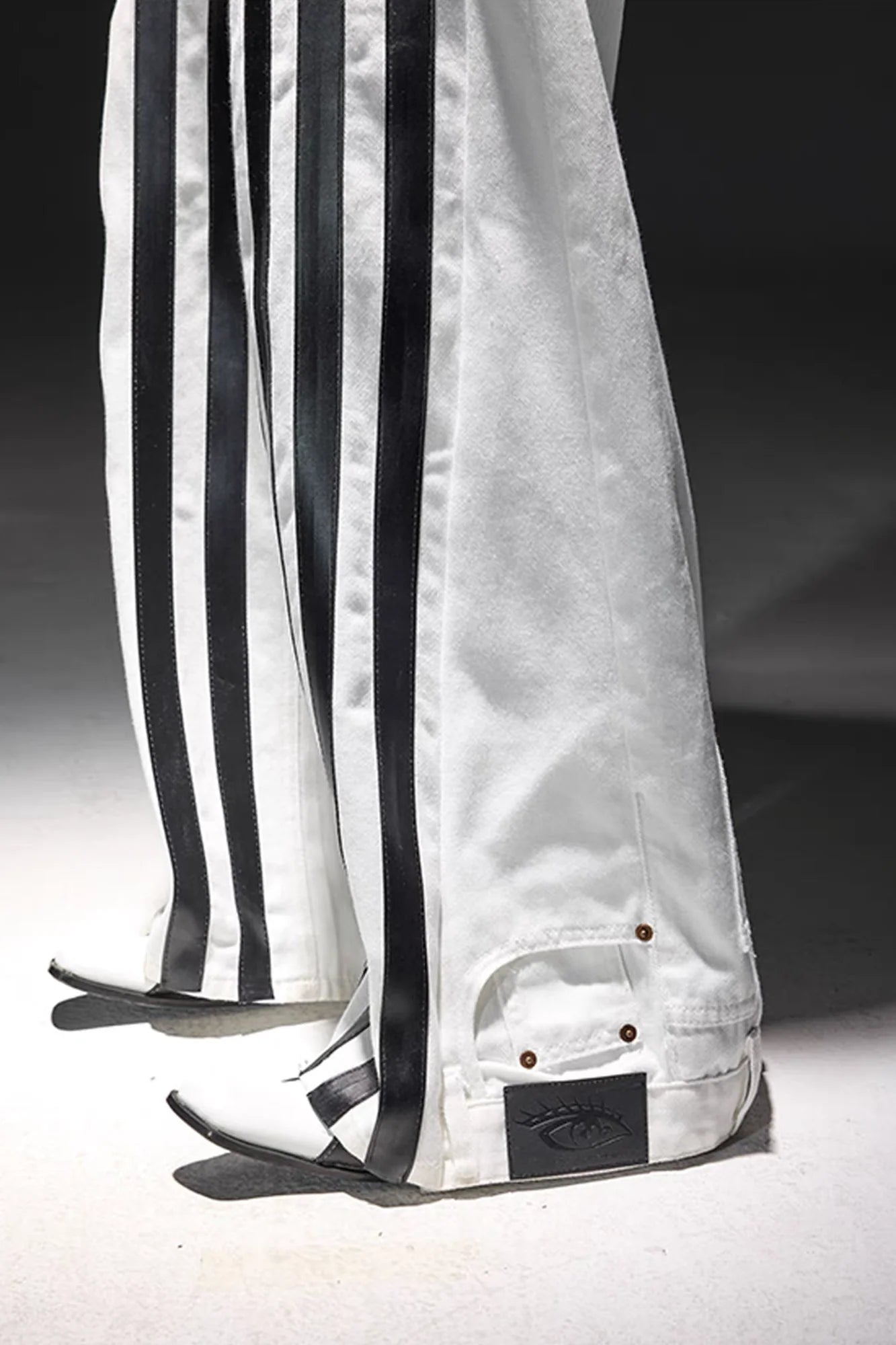 NOTHINGNESS WORLD Four-Stripe Wide-Leg Sweatpants