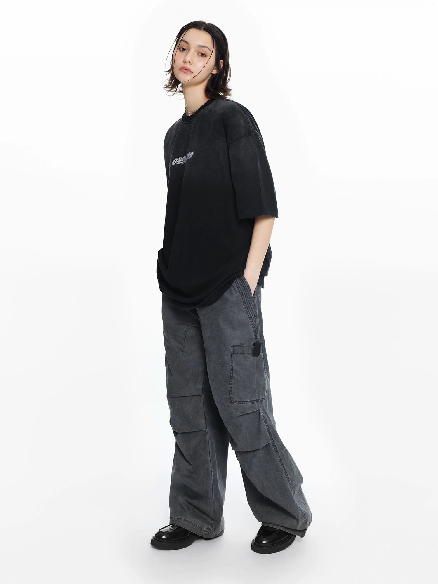 OVERLAPS Gradient Washed Oversized LOGO T-Shirt