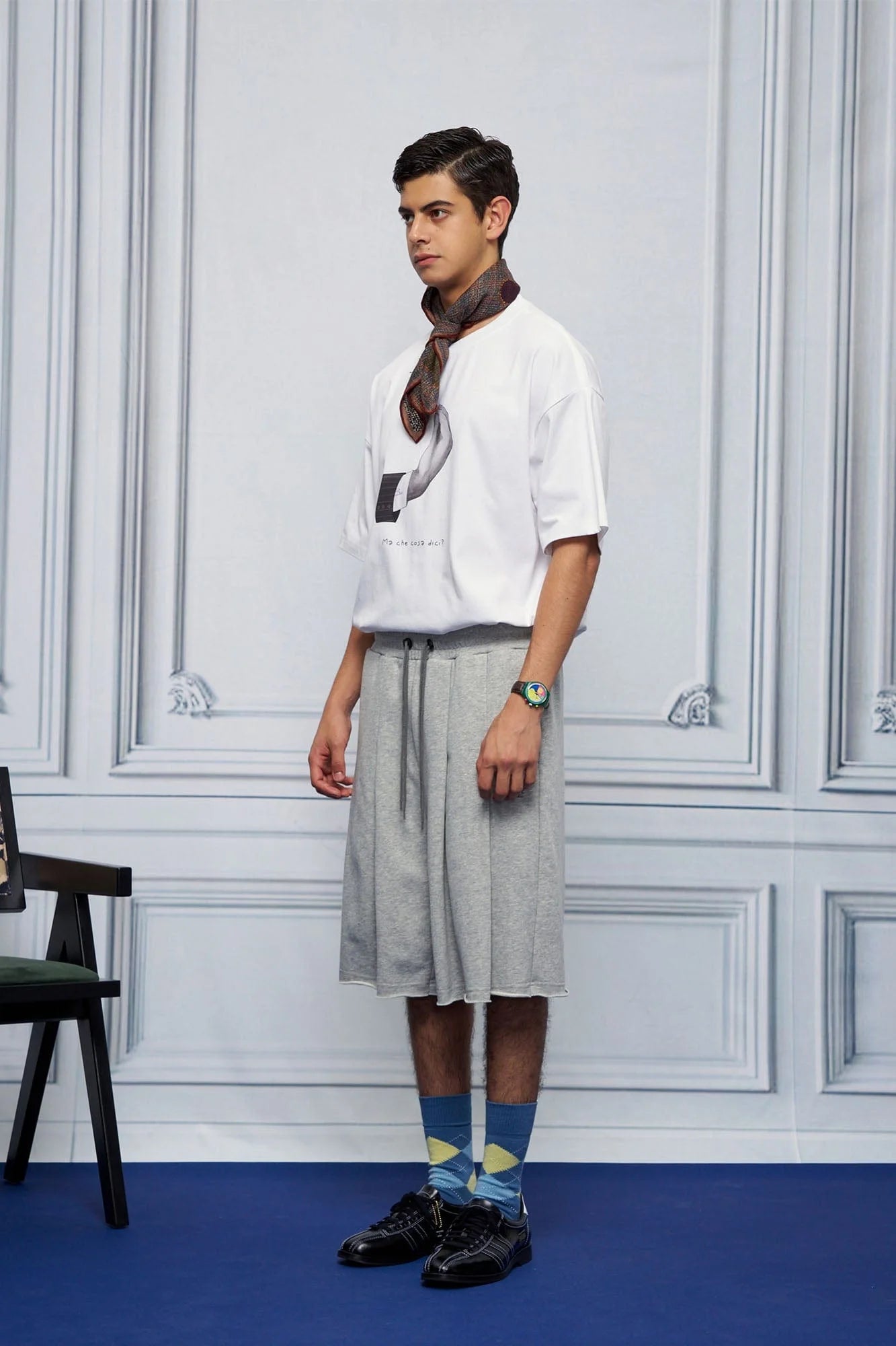 UNLIMITED MOTE Multi-Pleated Drawstring Raw-Hem Shorts