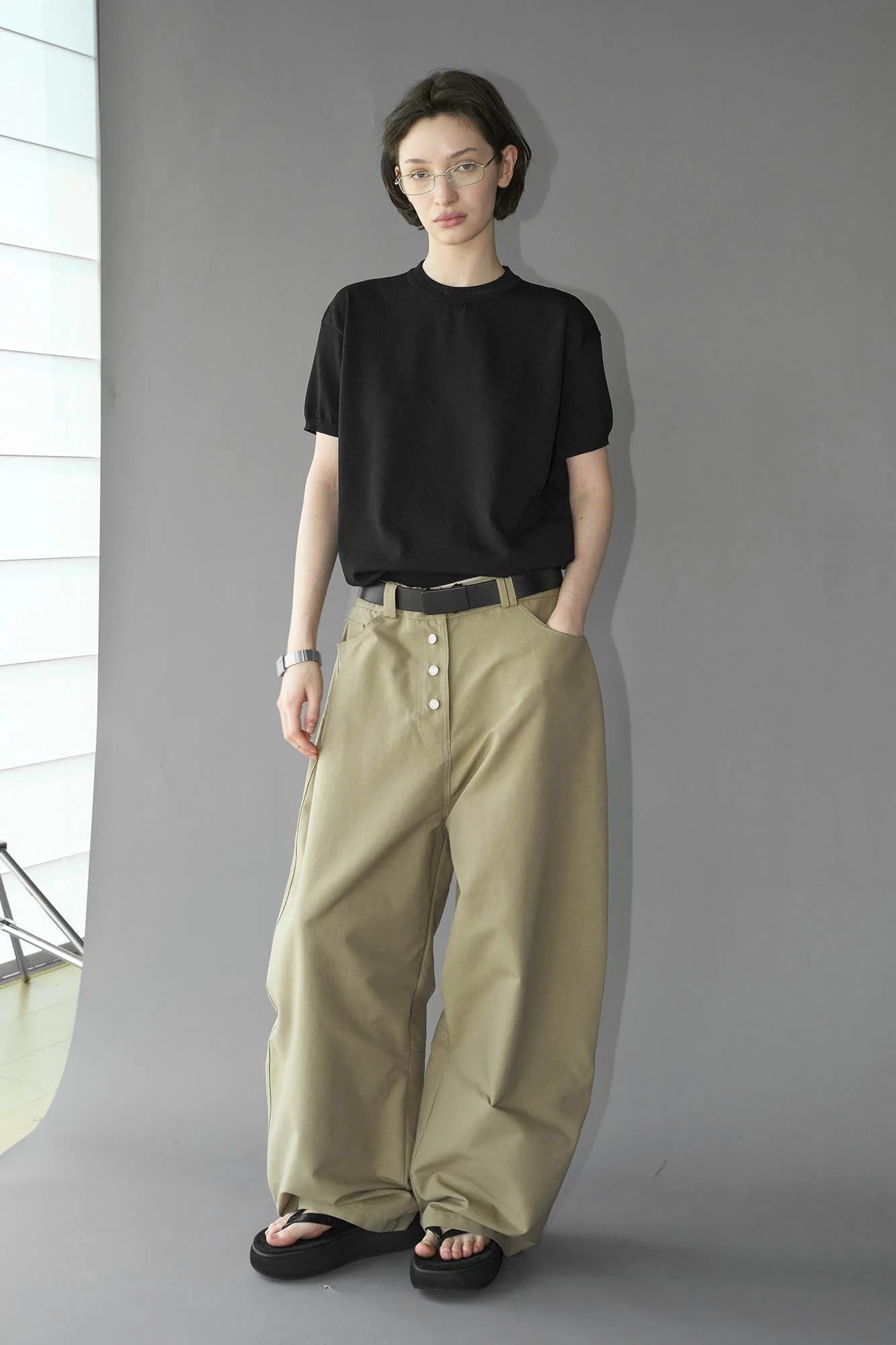 LABELROOM Essential Button-Up Curved Baggy Pants