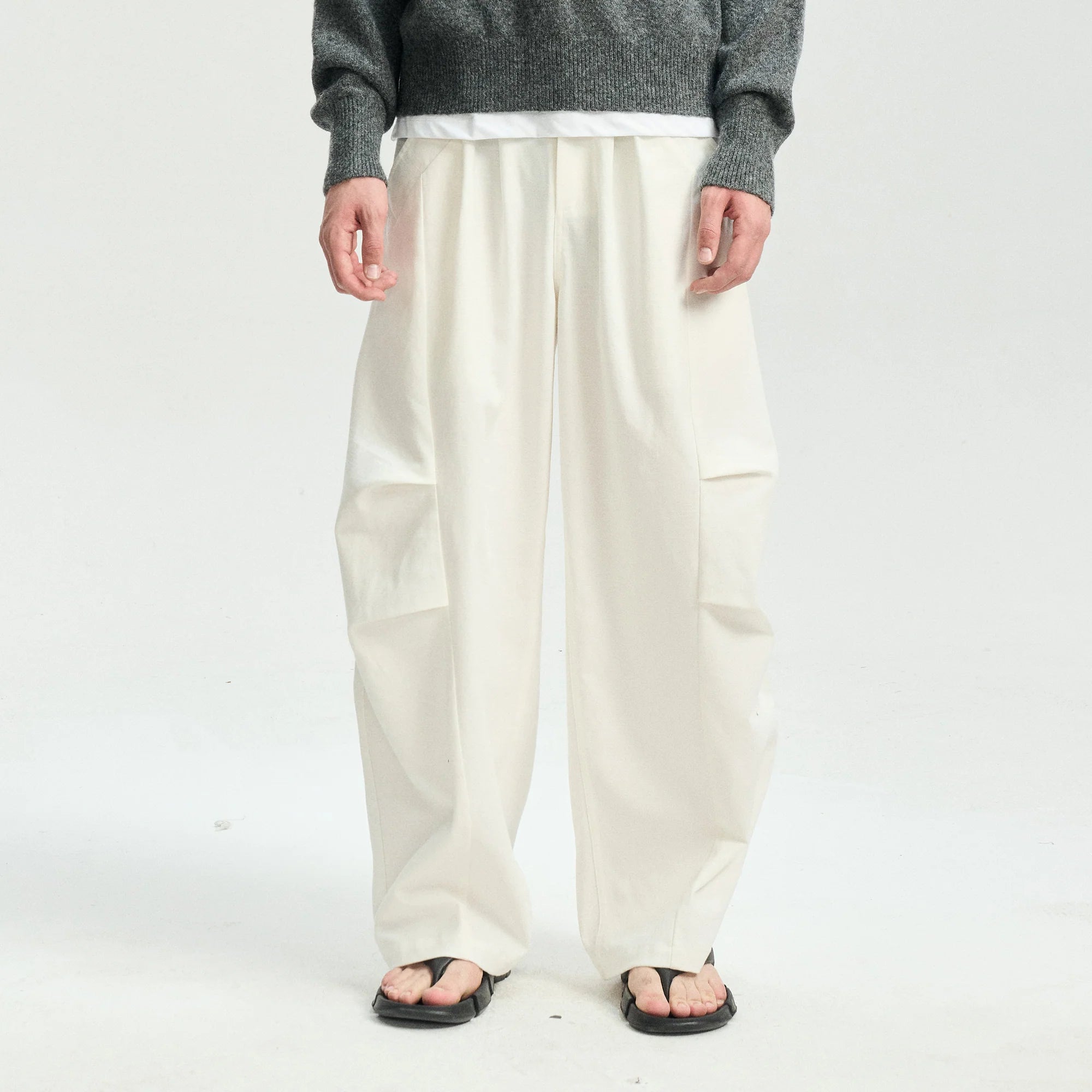 LEONSENSE Modern Curved Paneled Tencel-Cotton Pants