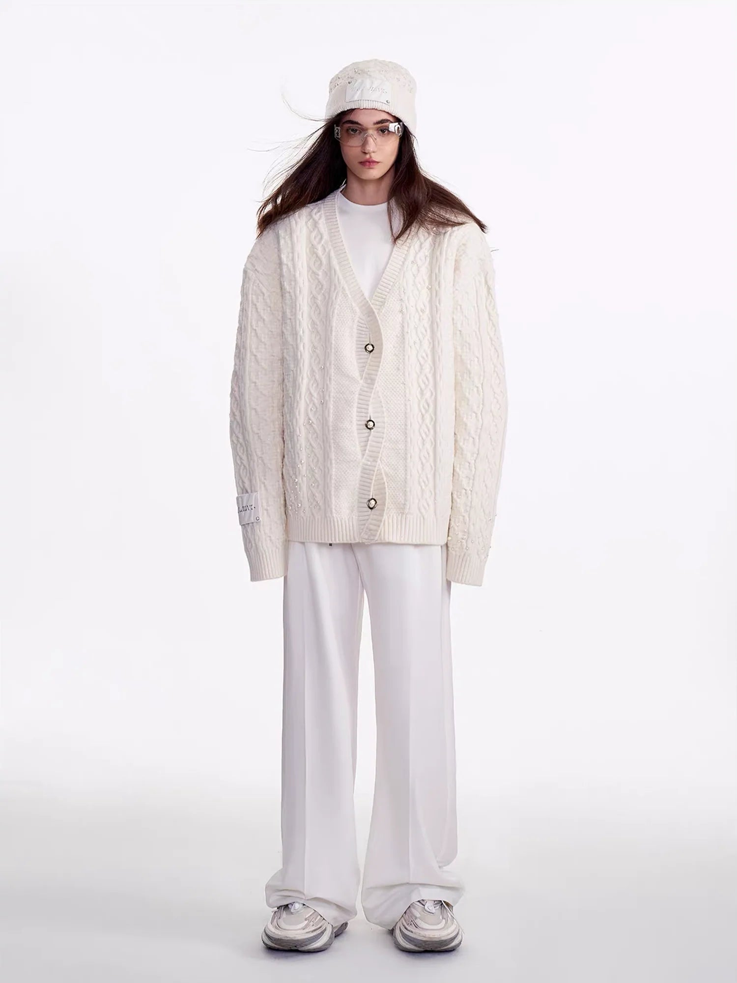 TIWILLTANG Pearl-Embellished Cable Knit Cardigan