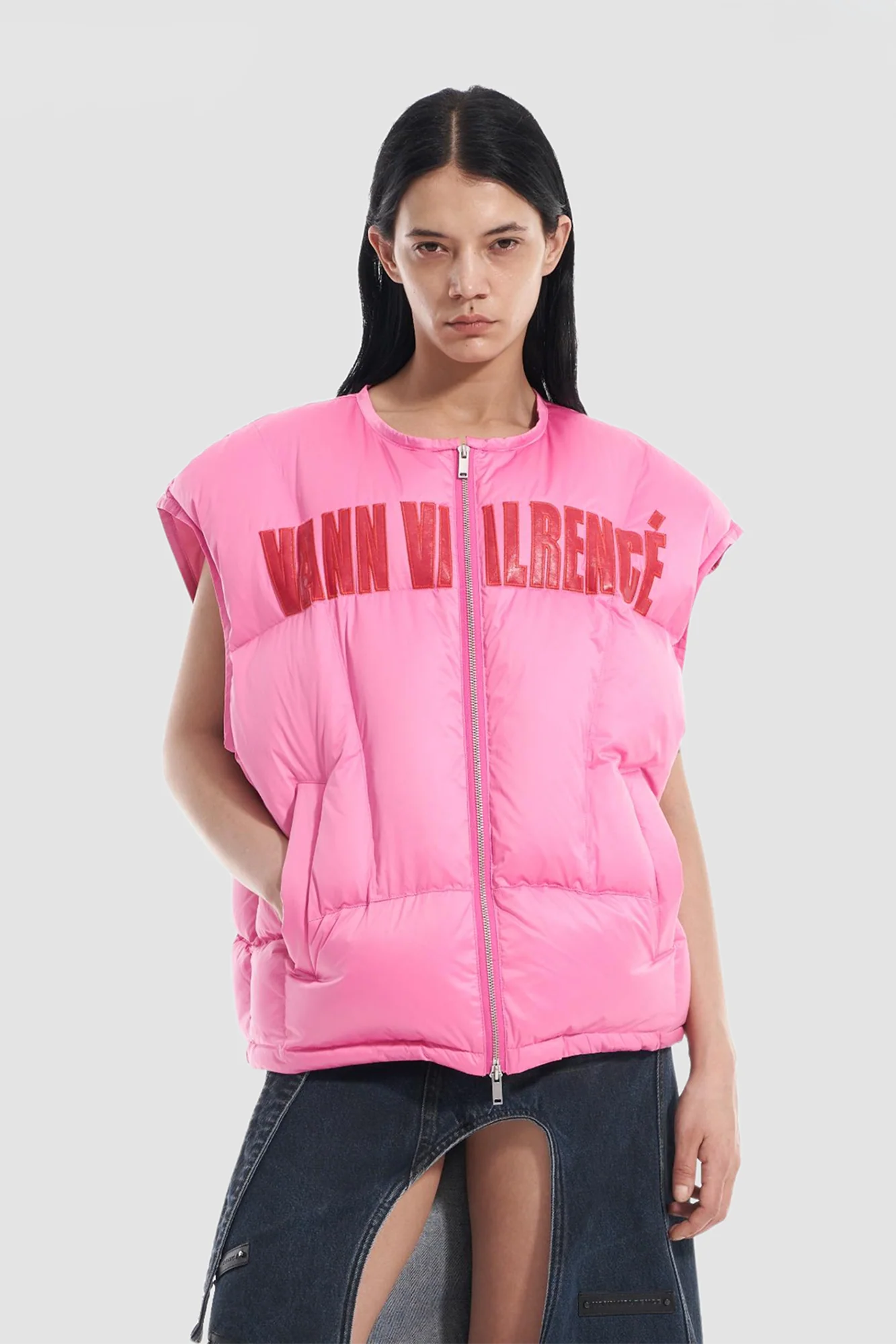 VANN VALRENCE LOGO Patch Quilted Down Vest