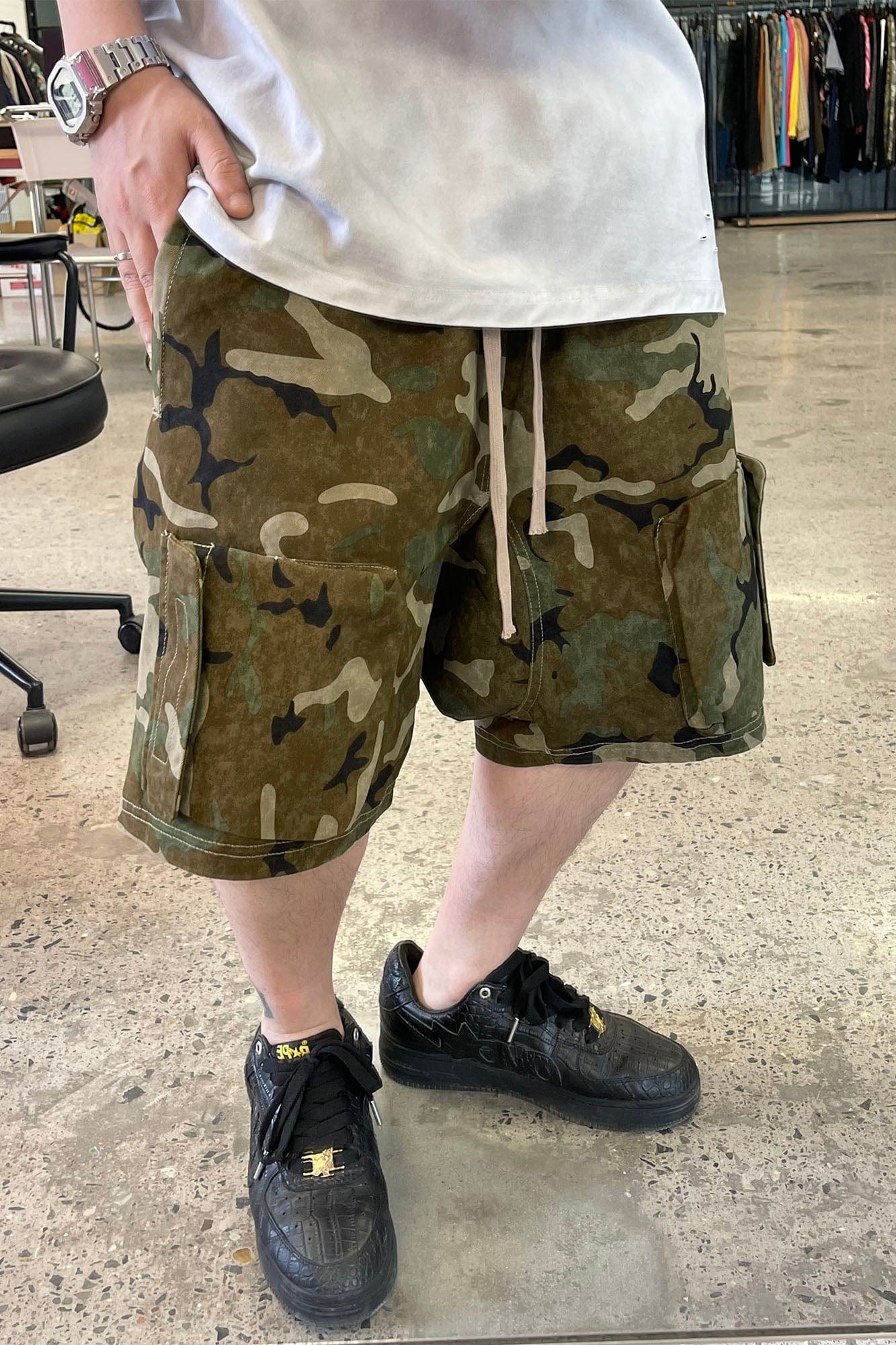 ME DA IGUAL Utility Camo Drawstring Shorts