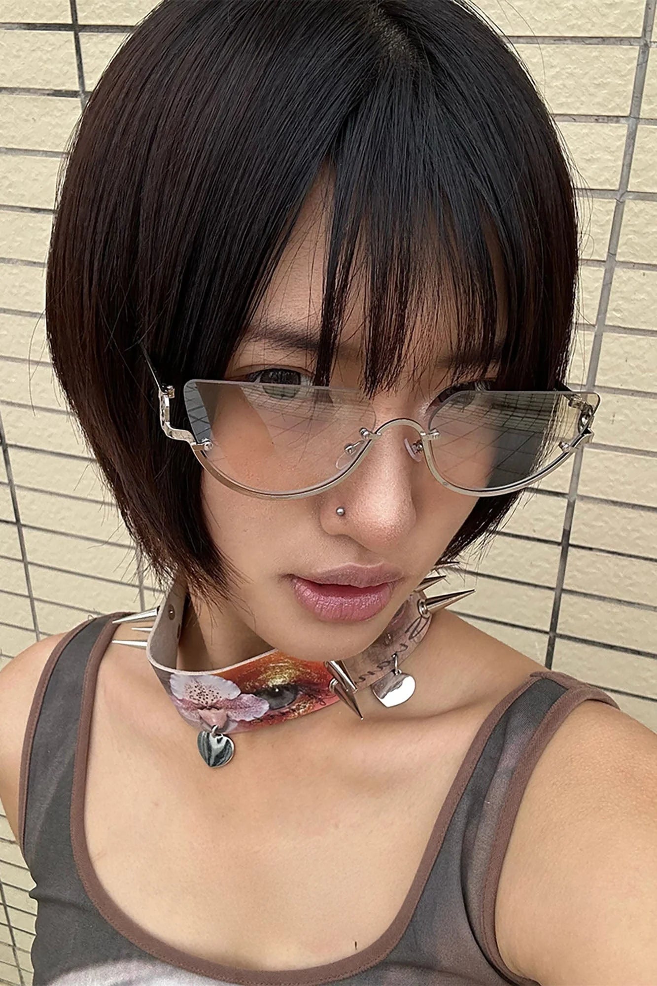 DAMAGE ASIA Semi-Oval Half-Rim Curved Frame Glasses