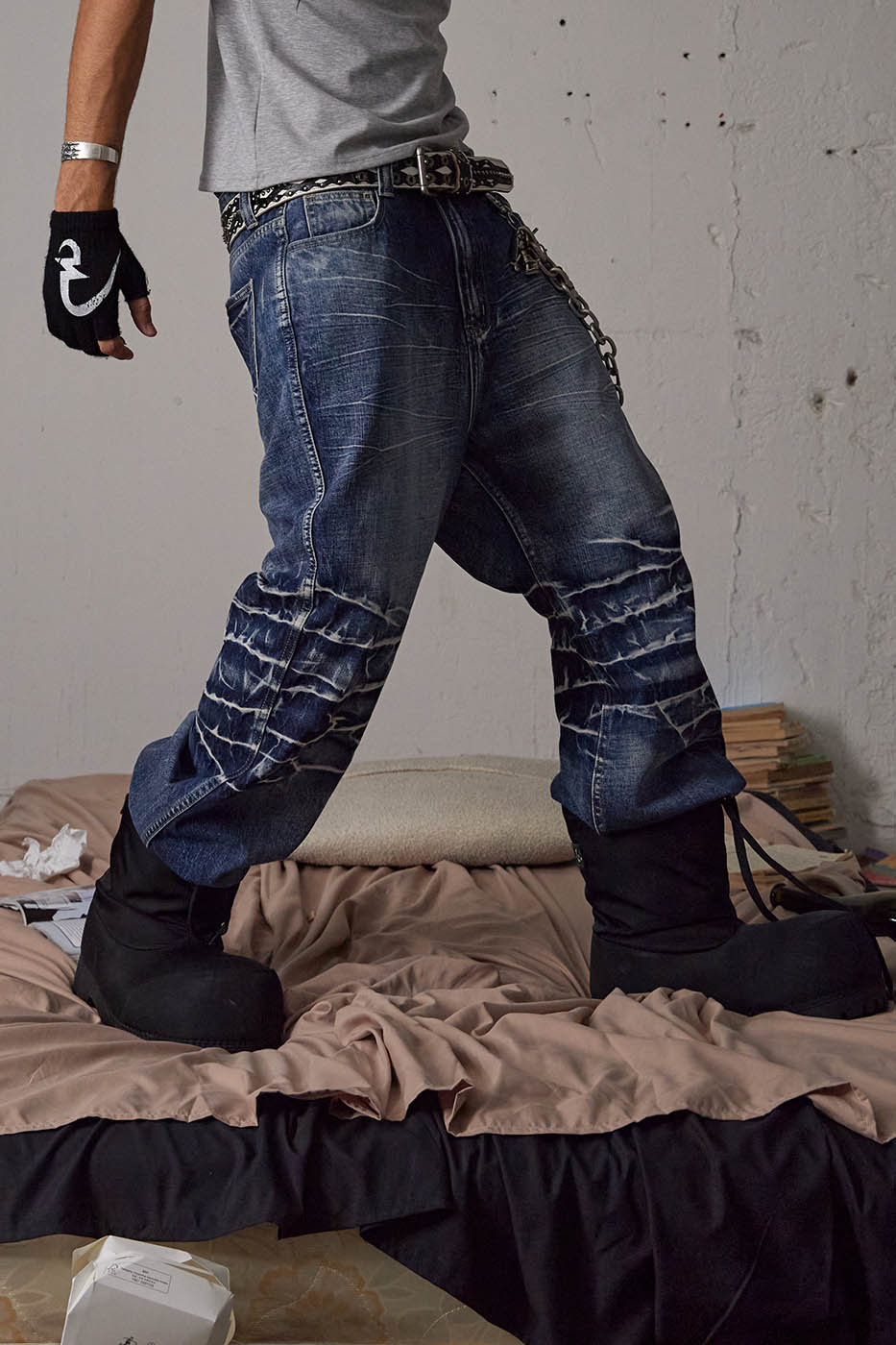 DND4DES Lightning-Creased Flared Jeans Blue
