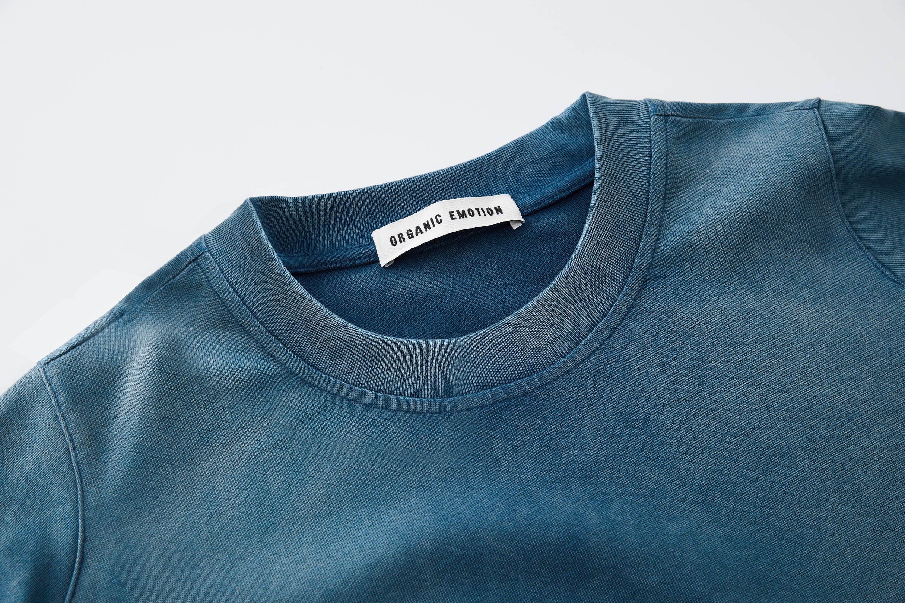 ORGANIC EMOTION Iceberg Gradient Long-Sleeve Tee