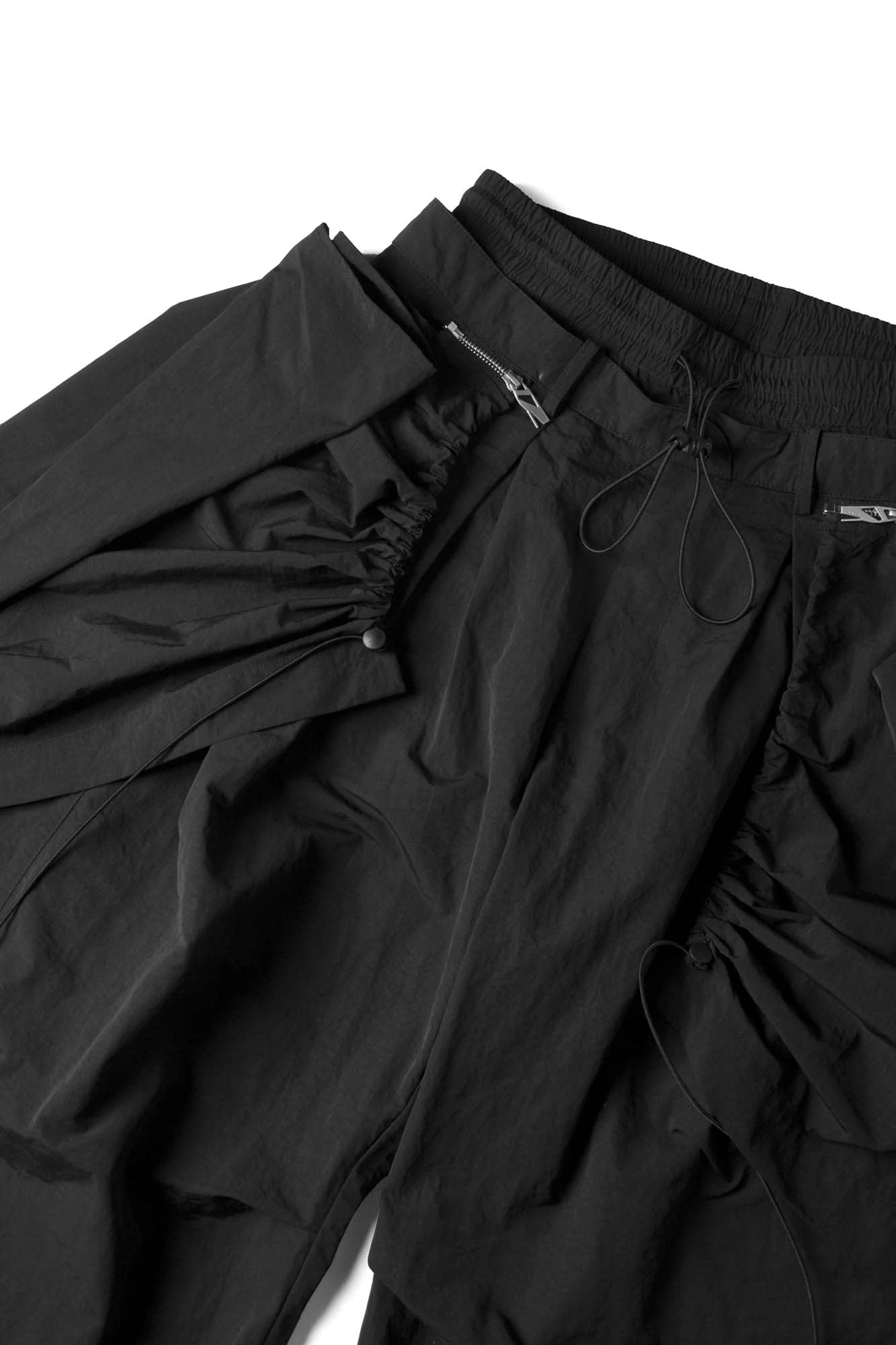 RELABEL Drawstring Layered Double-Waistband Parachute Pants Black