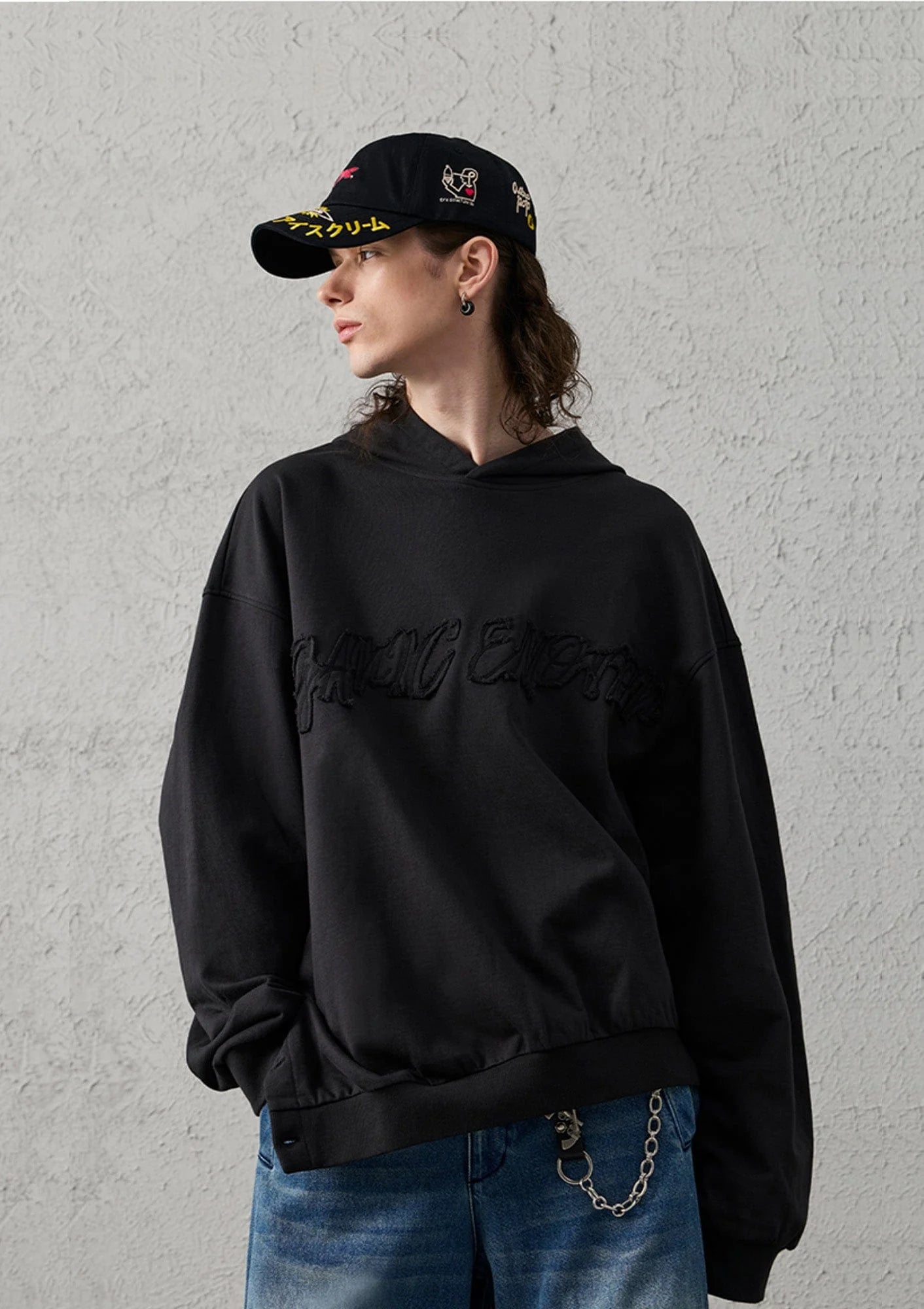 ORGANIC EMOTION Asymmetrical Hem LOGO Embroidered Hoodie