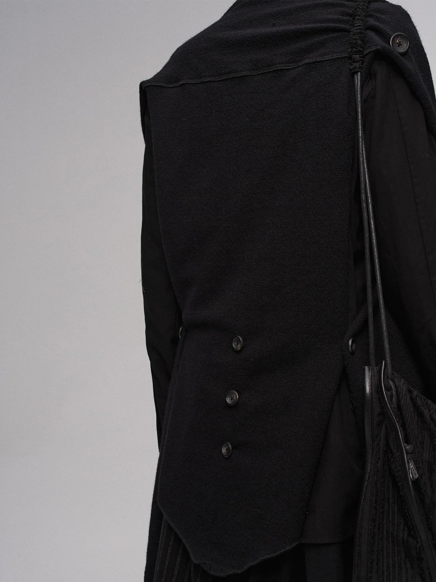 ILNya Nieternite Nifutur Deconstructed Raw-Edge Scarf Vest